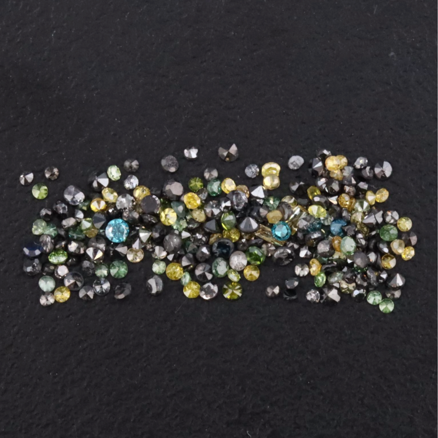 Loose 1.09 CTW Fancy Color Diamond Melee Lot