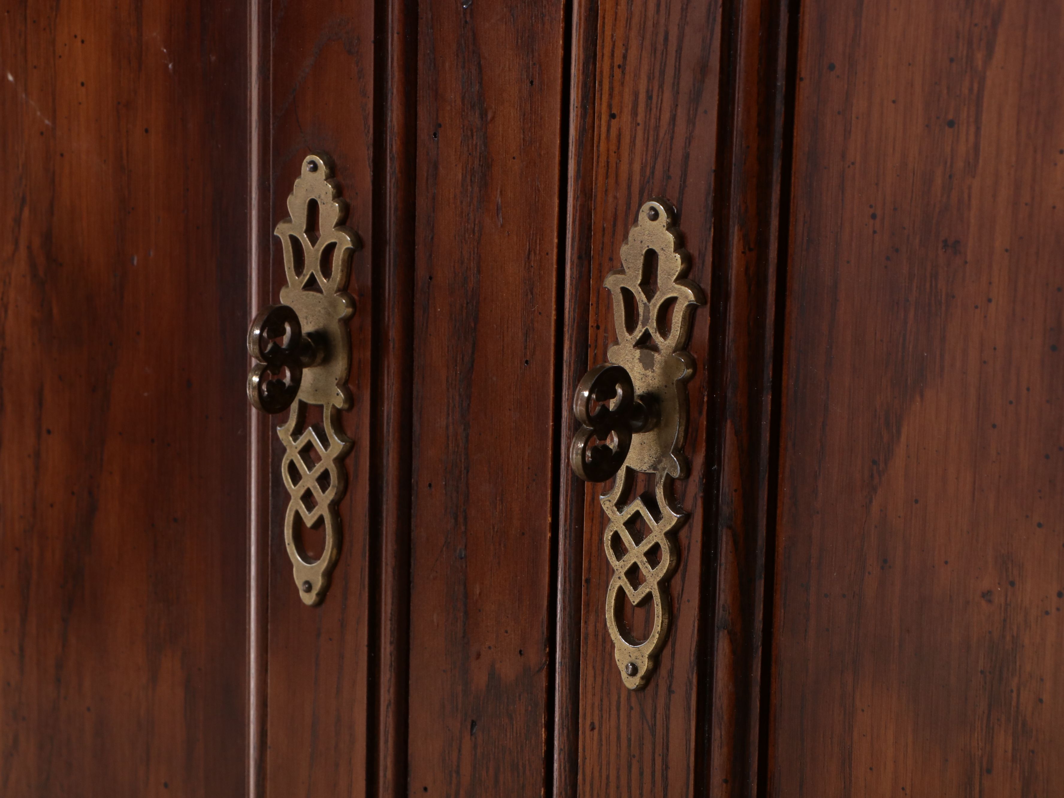 Henredon George II Style Pecan Armoire