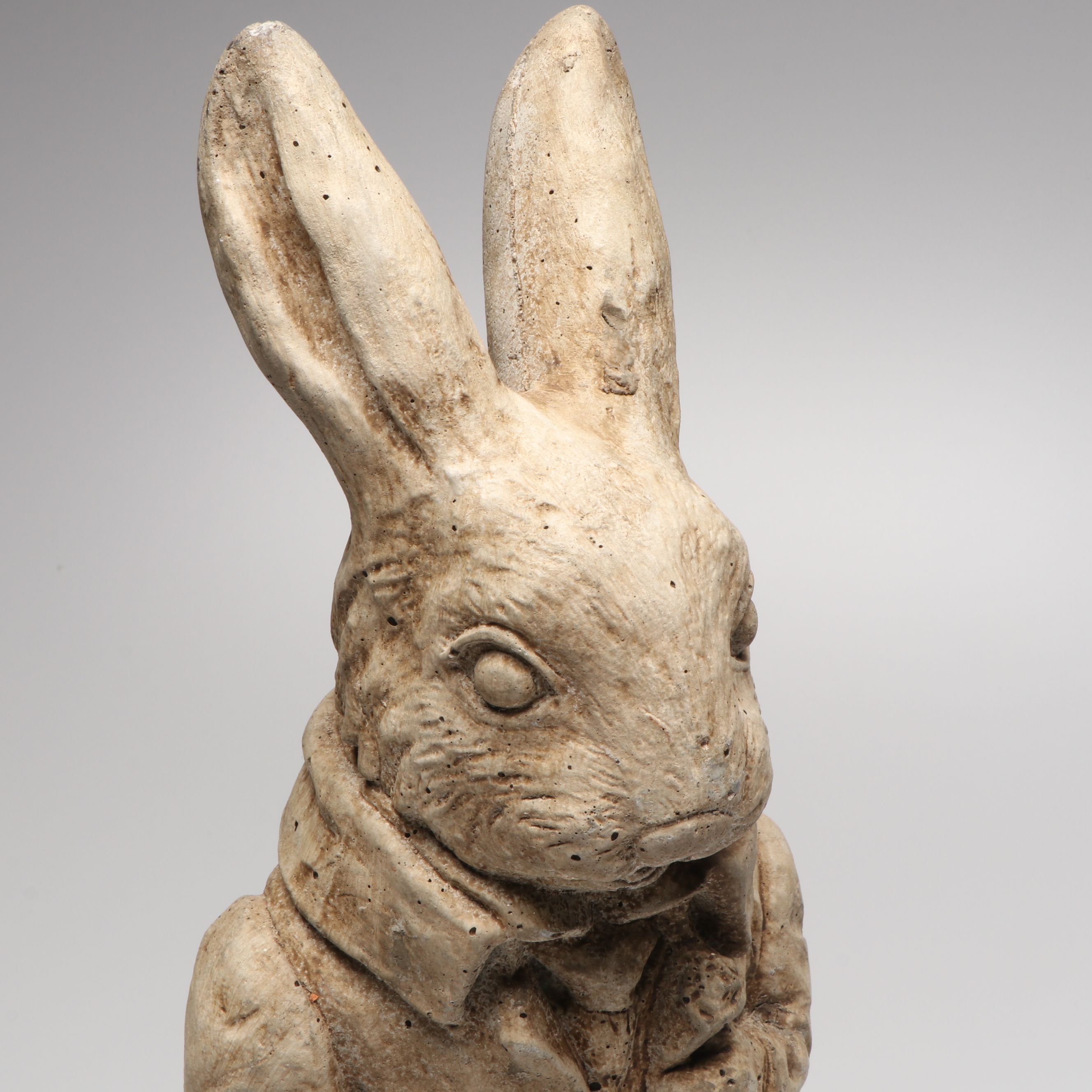 Concrete Rabbit Form Garden Statue