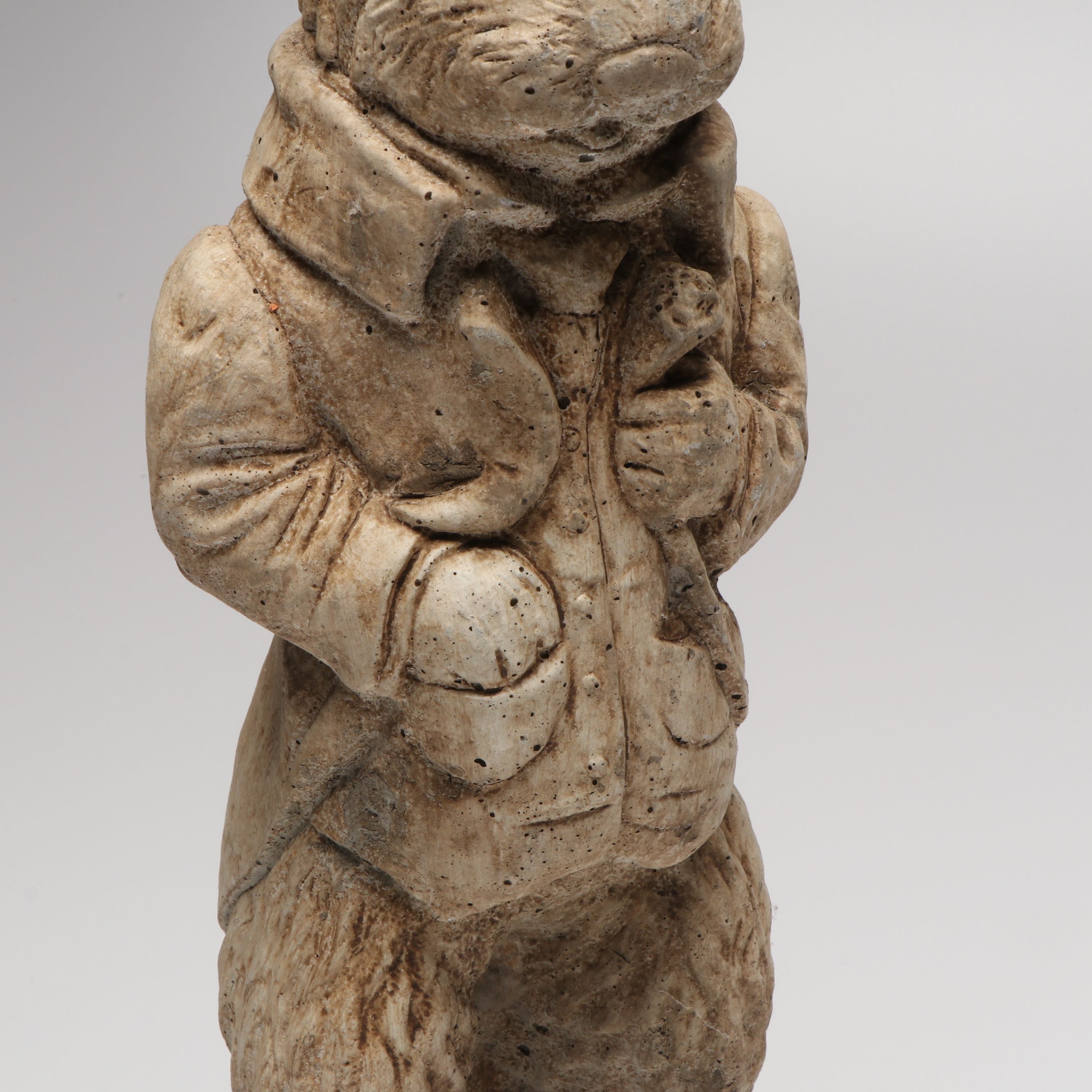Concrete Rabbit Form Garden Statue