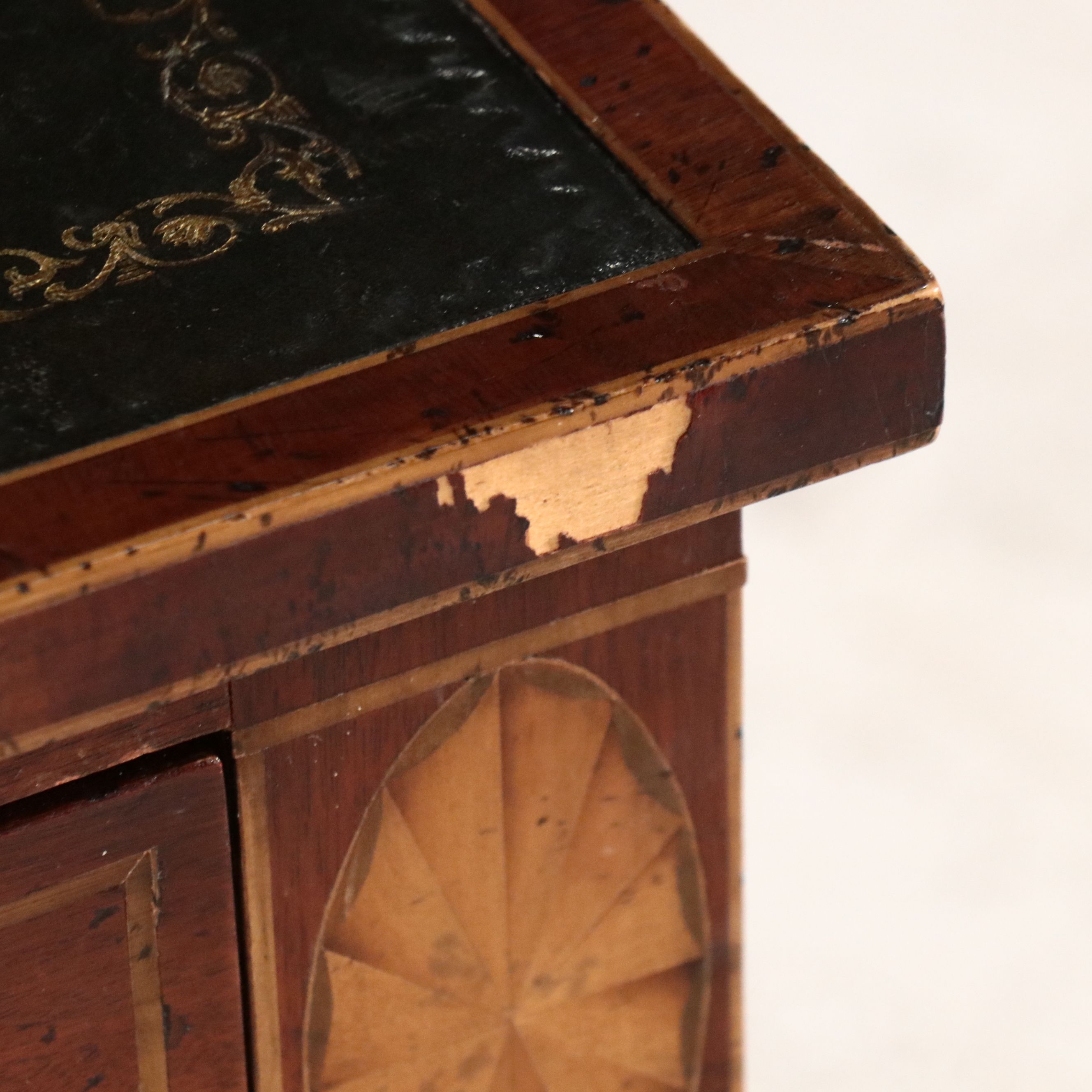 George III Inlaid Mahogany Tooled Leather Top Writing Table, 19th Century