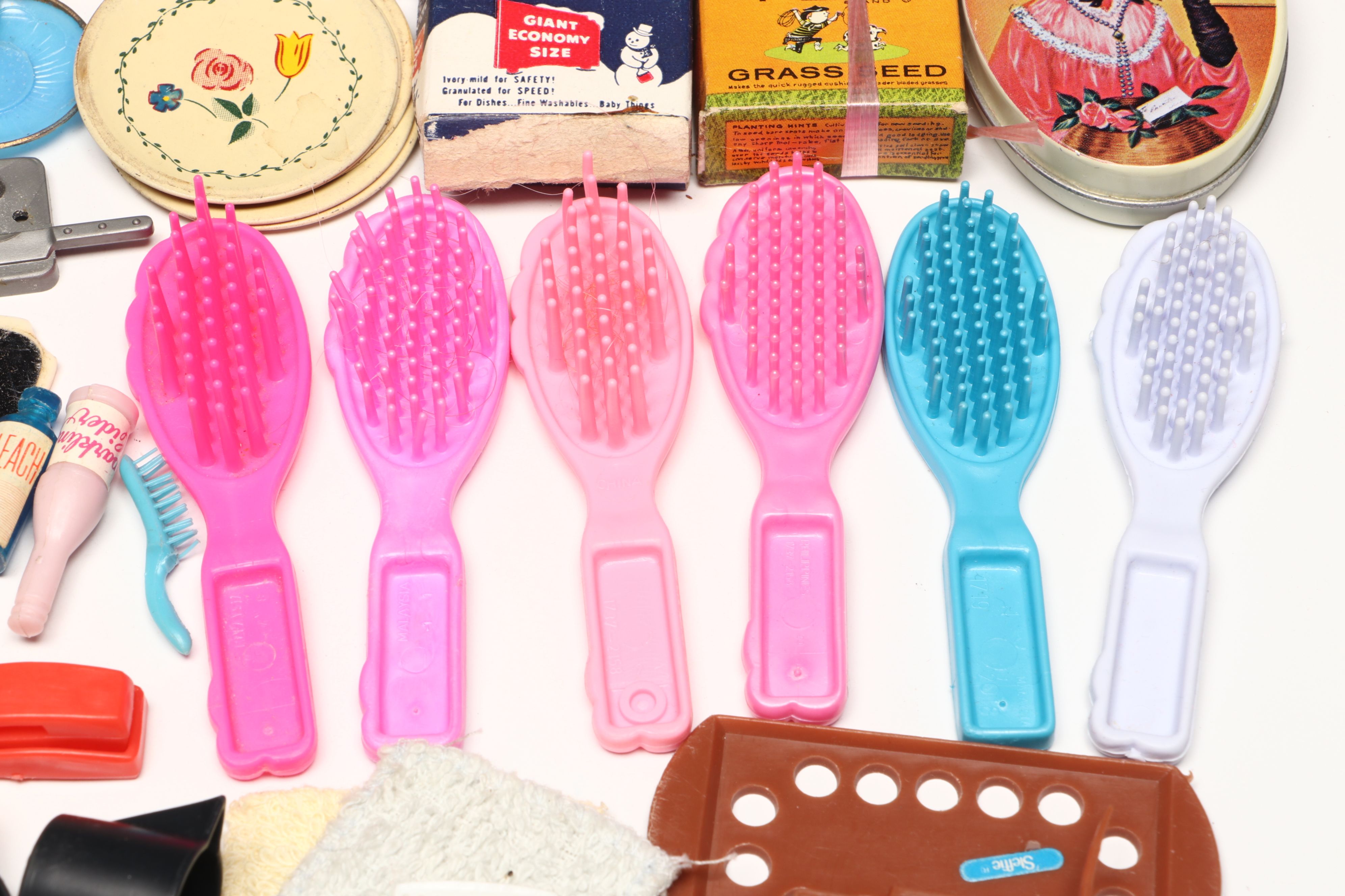 Barbie Styling Head, Hairbrushes and More Accessories