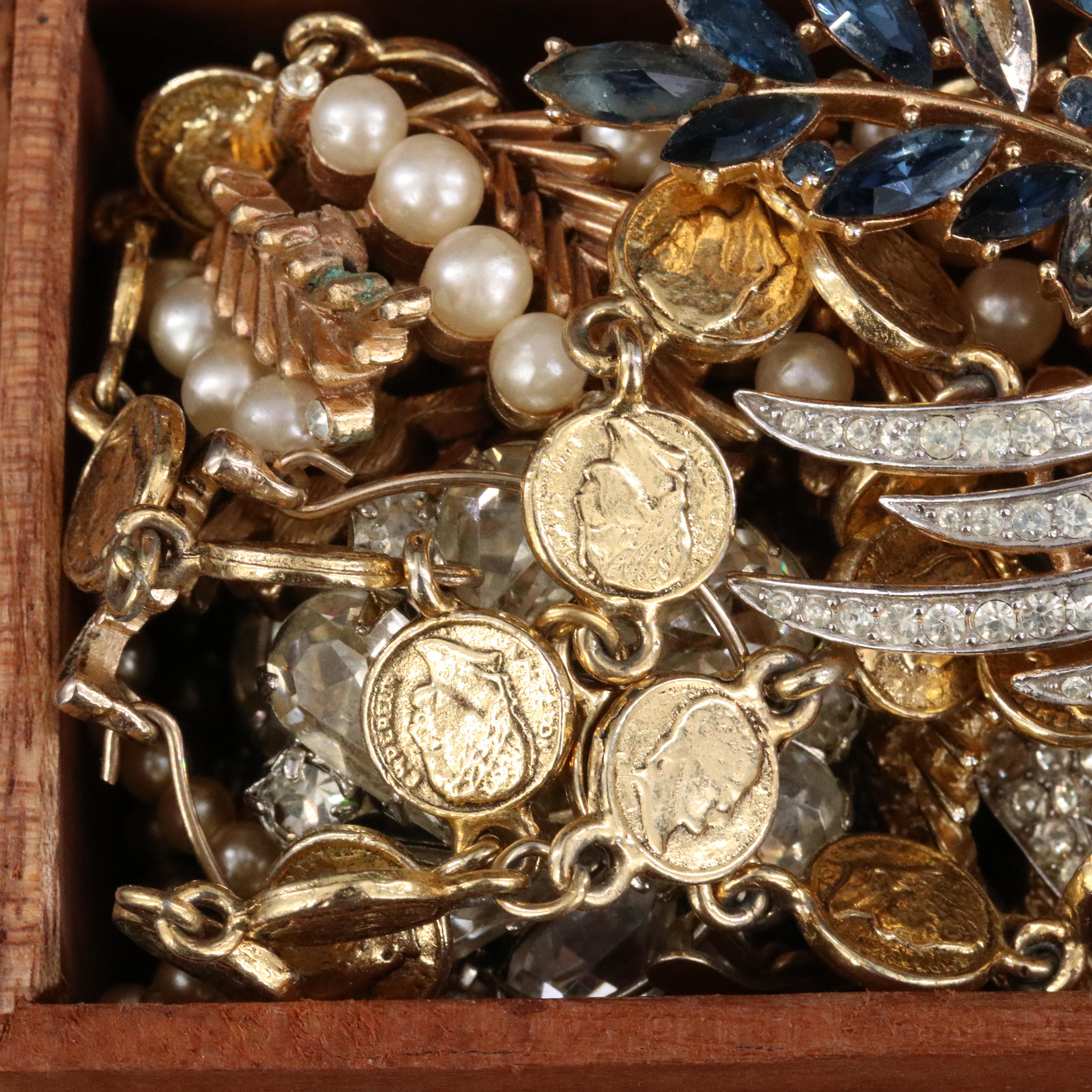 Uncommon Discoveries: Jewelry Collection
