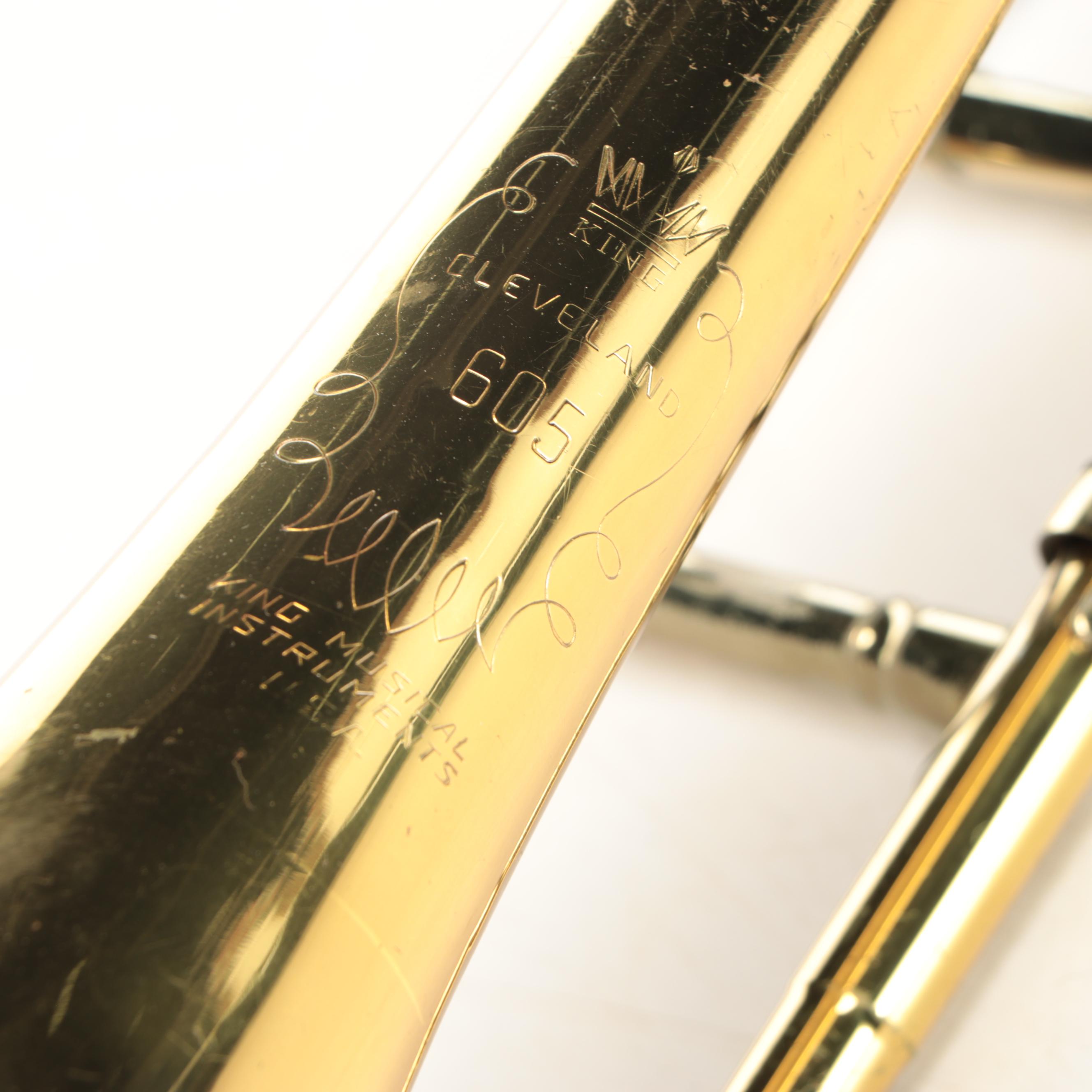 King Cleveland 605 Lacquered Trombone with Straight Mute and Hardshell Case