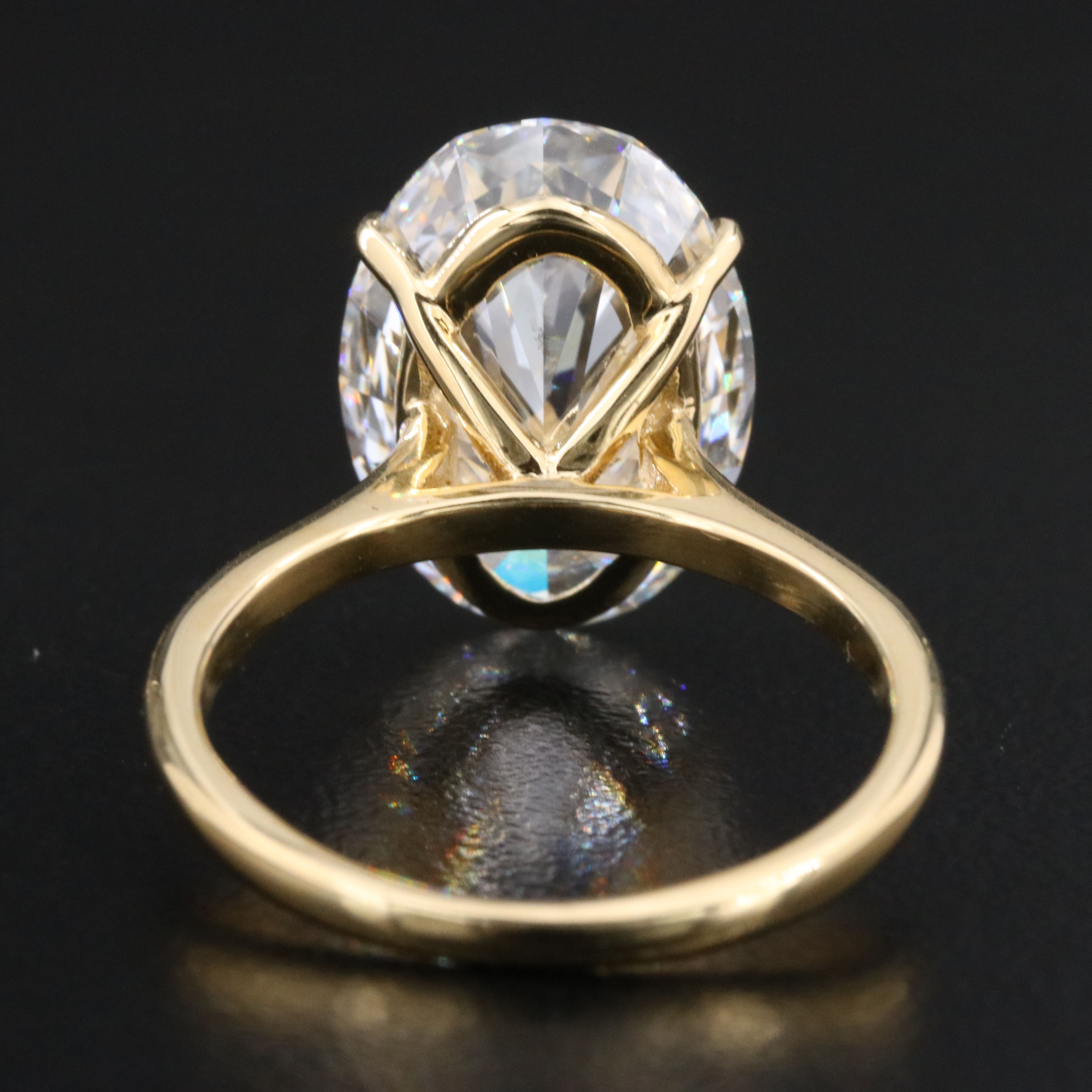 18K 8.38 CT Lab Grown Diamond Solitaire Ring with IGI Report