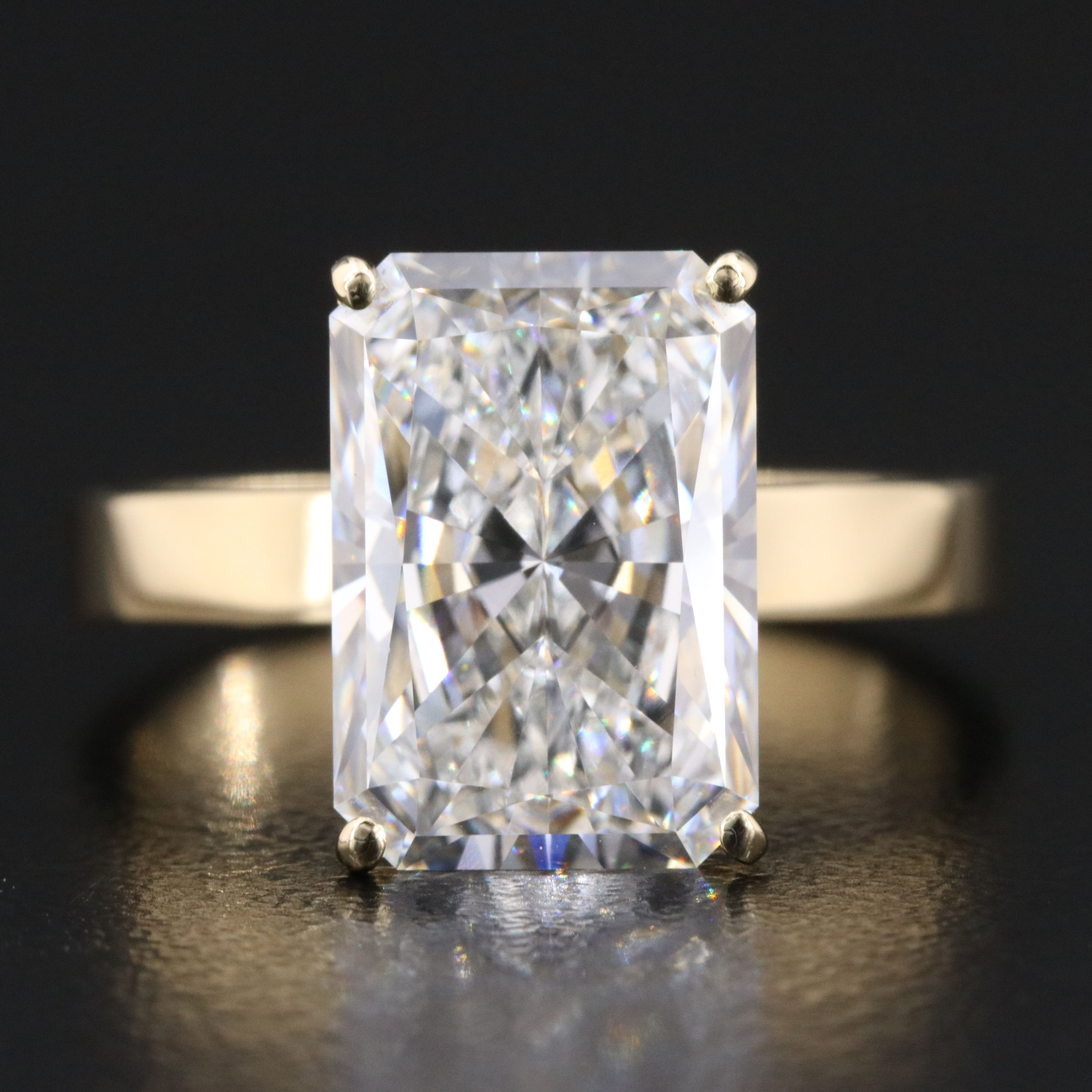 14K 5.10 CT Lab Grown Diamond Solitaire Ring with IGI Report