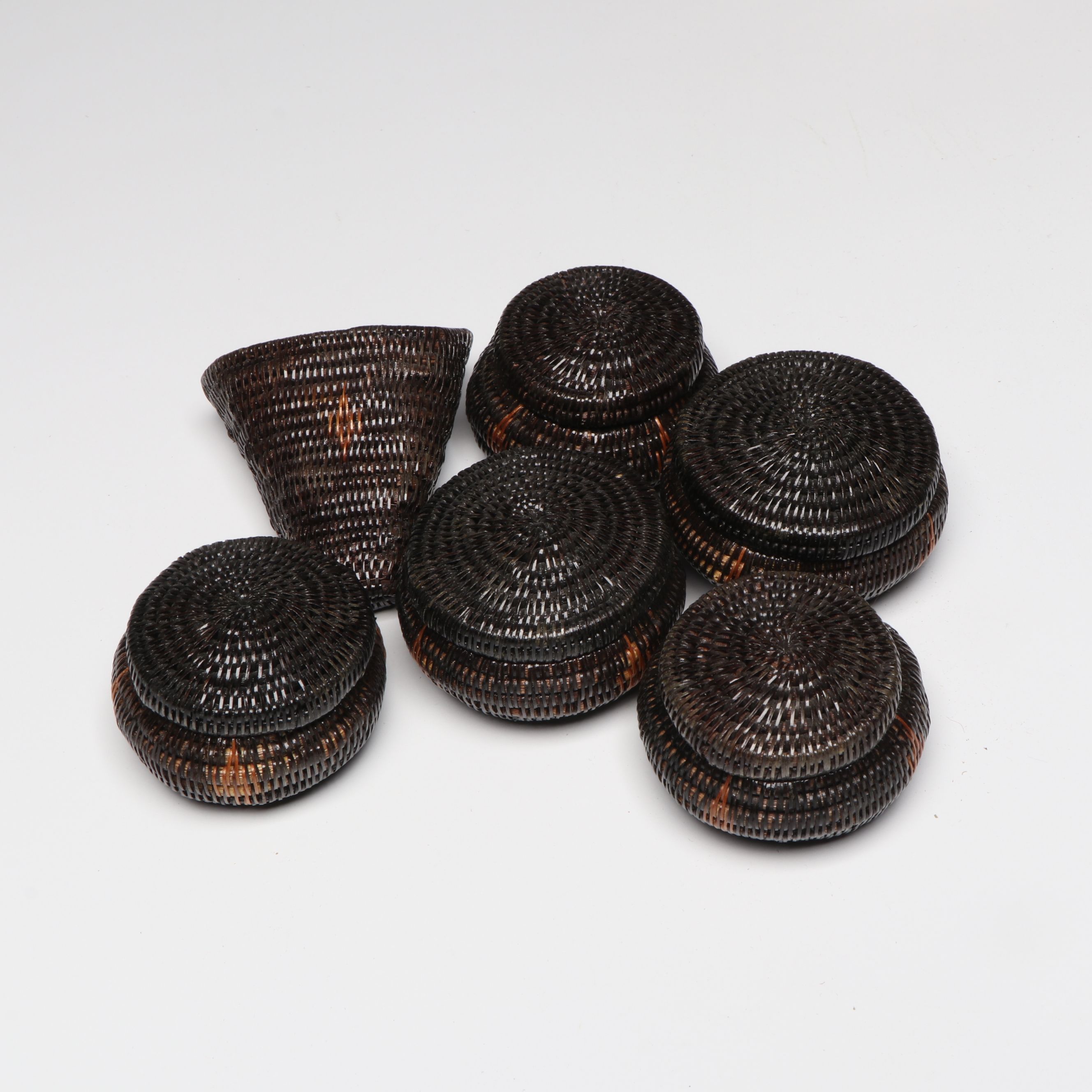 Thai Yan Lipao Fern and Natural Dye Baskets and Betel Set