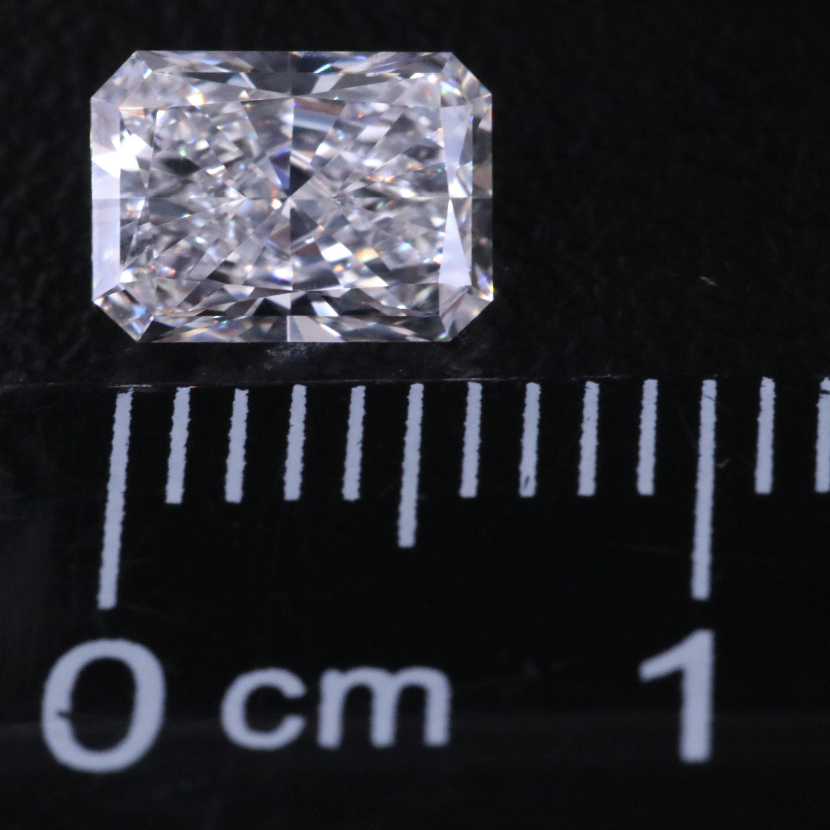 Loose 0.98 CT Lab Grown Diamond with IGI Report