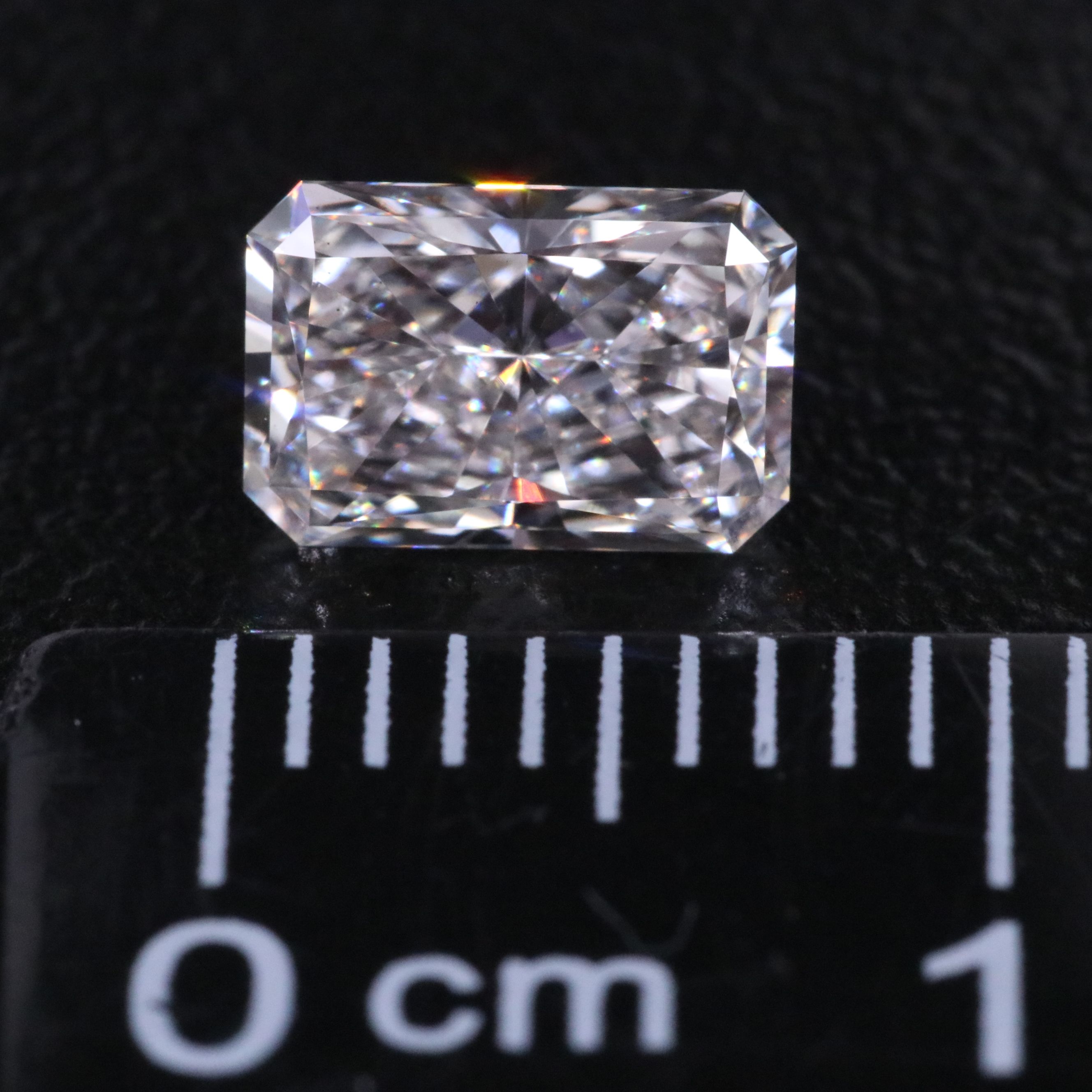 Loose 0.97 CT Lab Grown Diamond with IGI Report