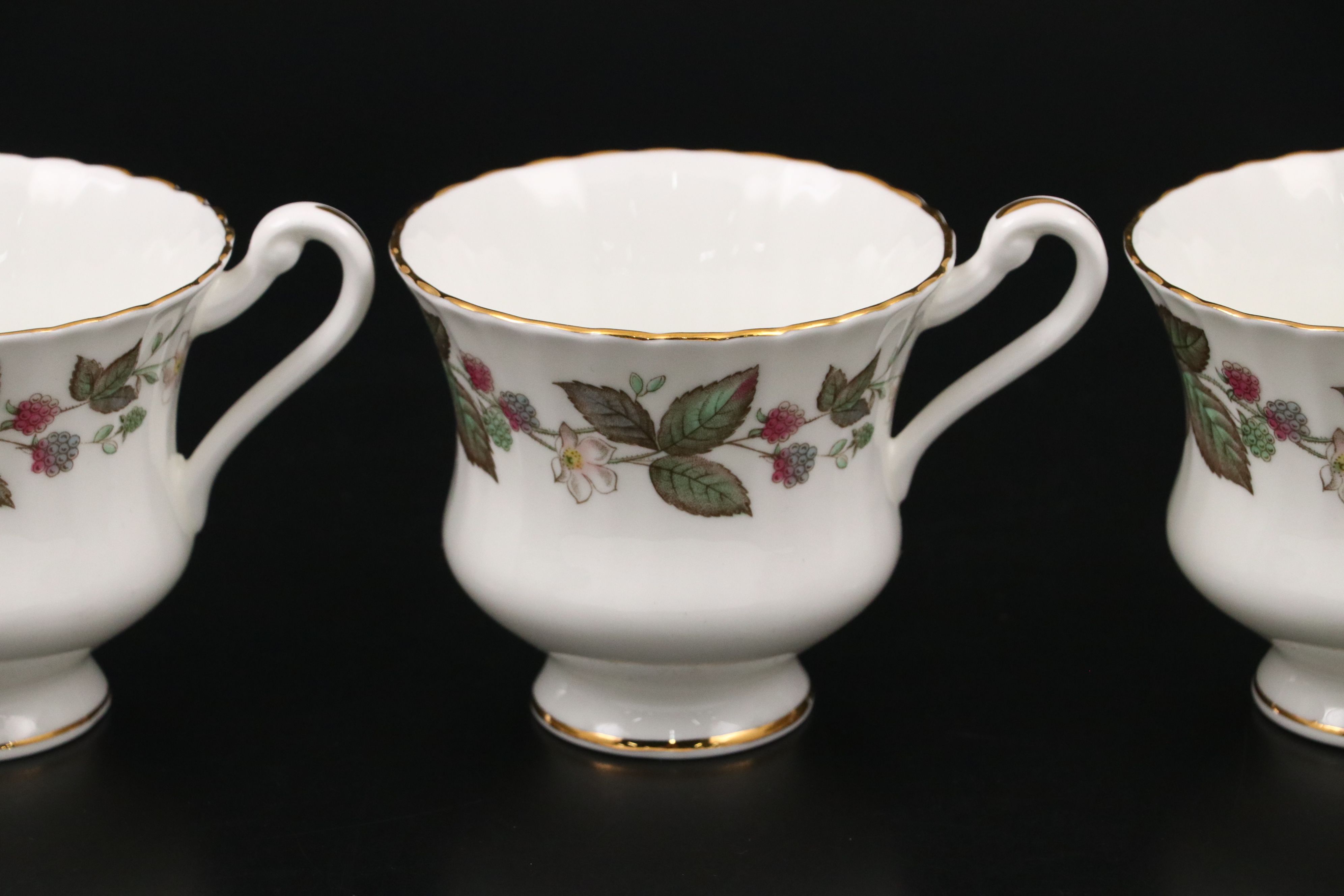 Roslyn Porcelain Dinnerware