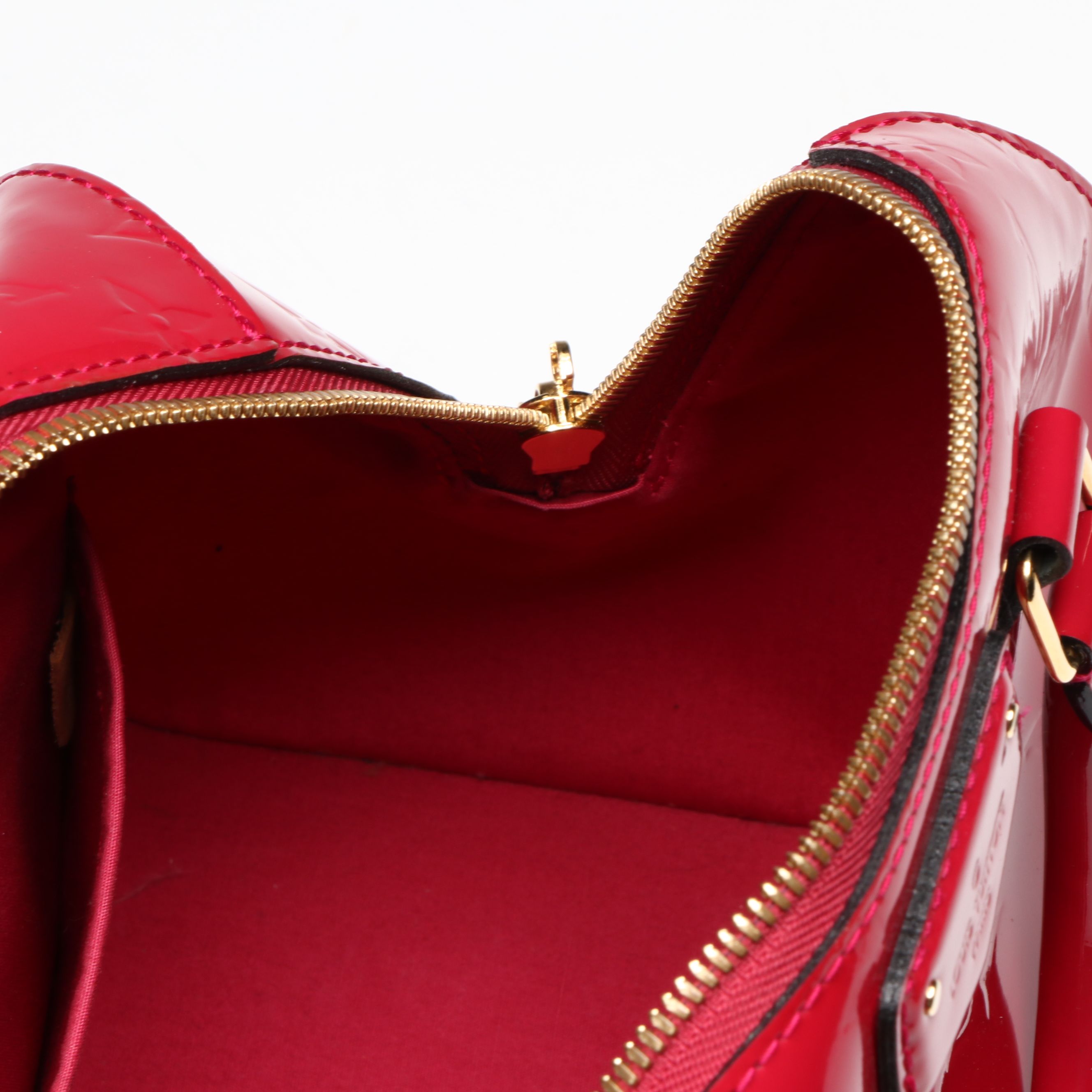 Louis Vuitton Montana Bag in Pomme d'Amour Monogram Vernis Leather