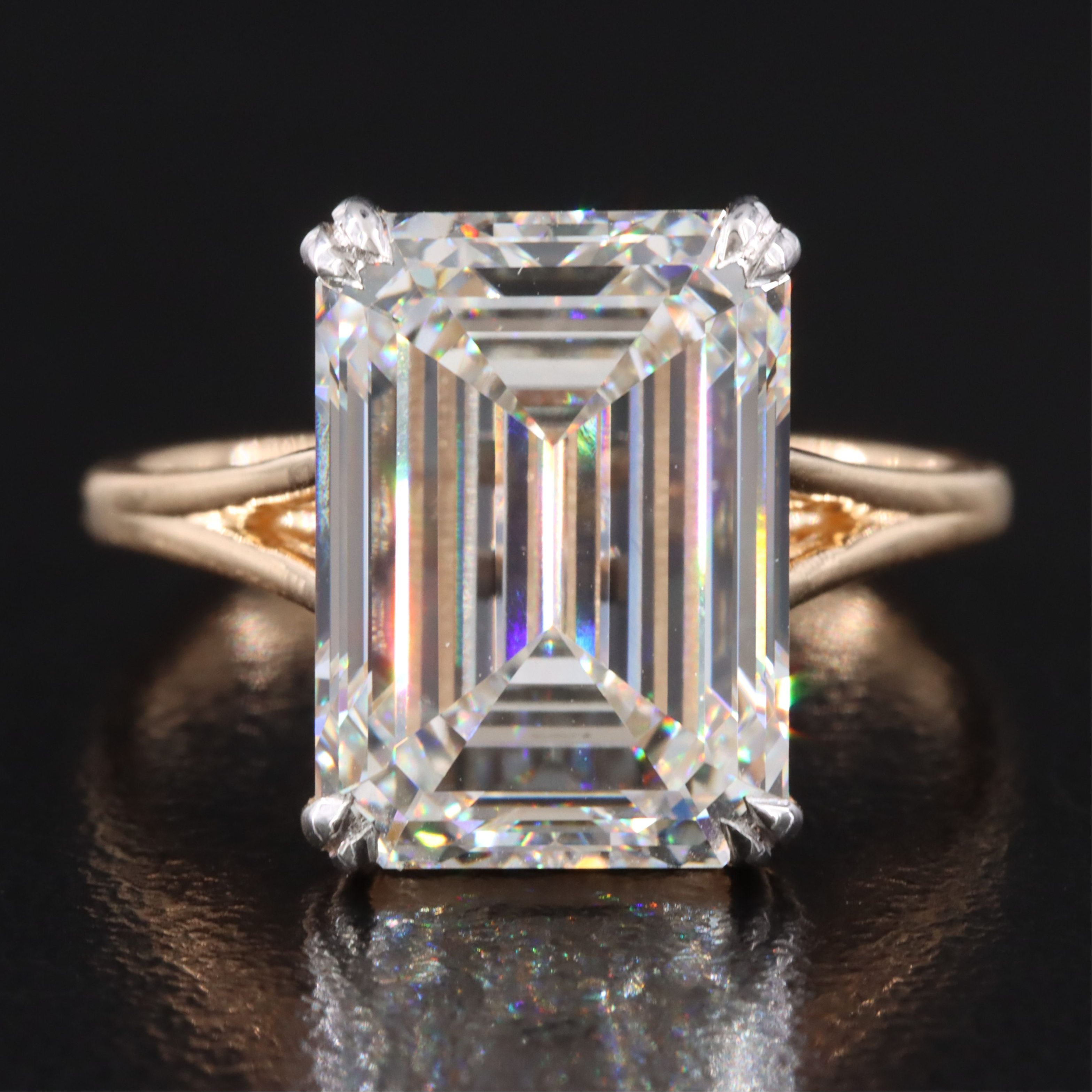 18K 7.11 CT Lab Grown Diamond Solitaire Ring with IGI Report