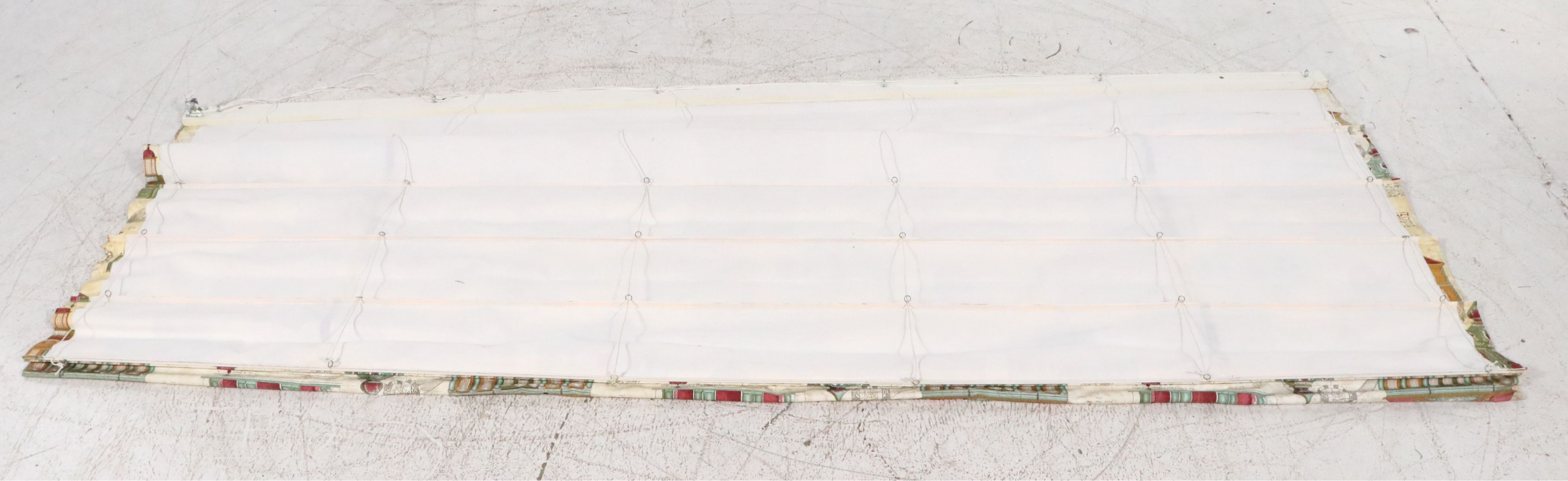 Gaston y Daniela "Edificios" Roman Blind, Brunschwig & Fils Red Toile Valance