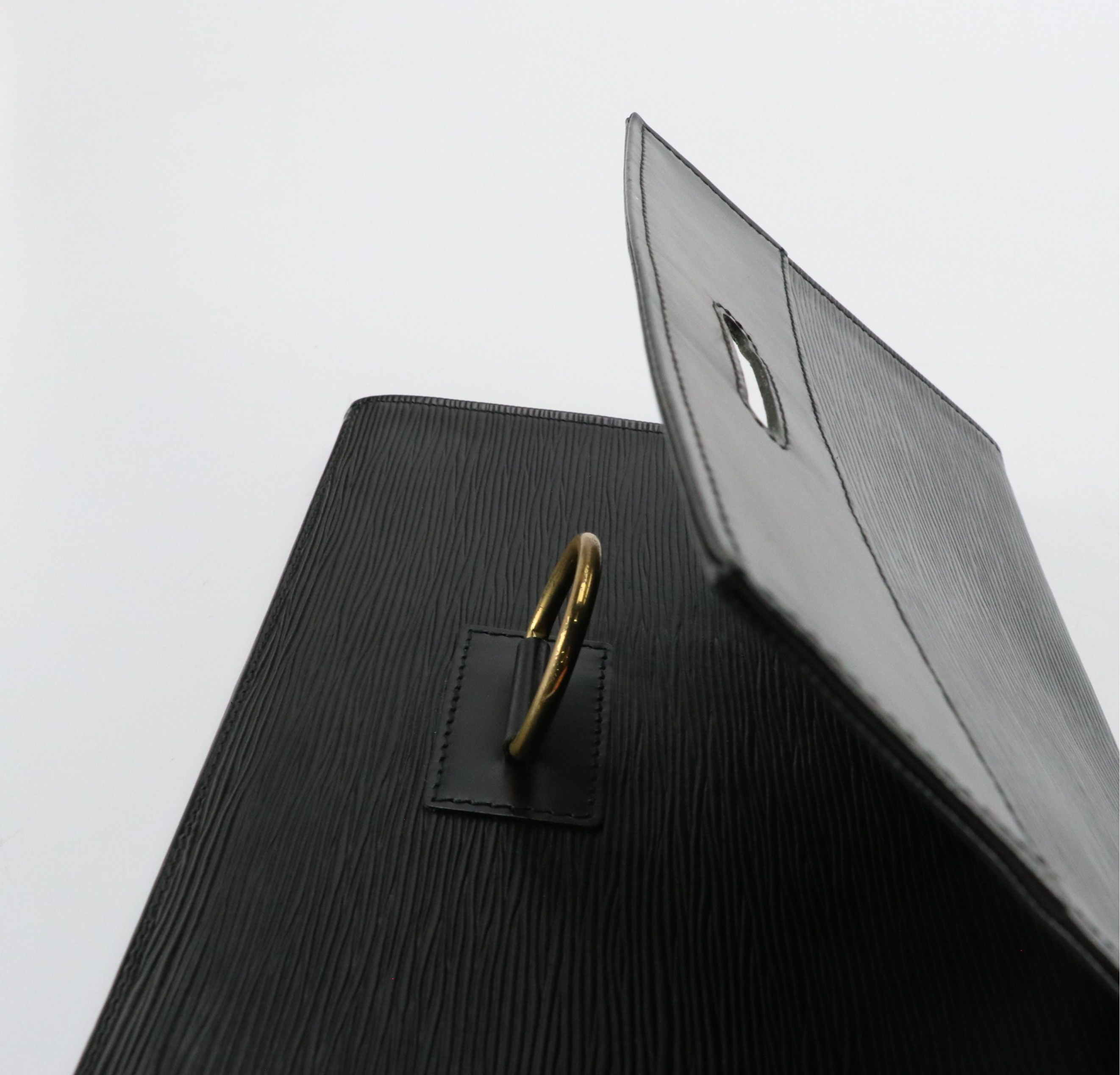 Louis Vuitton Brass D Ring Clutch Bag in Black Epi leather