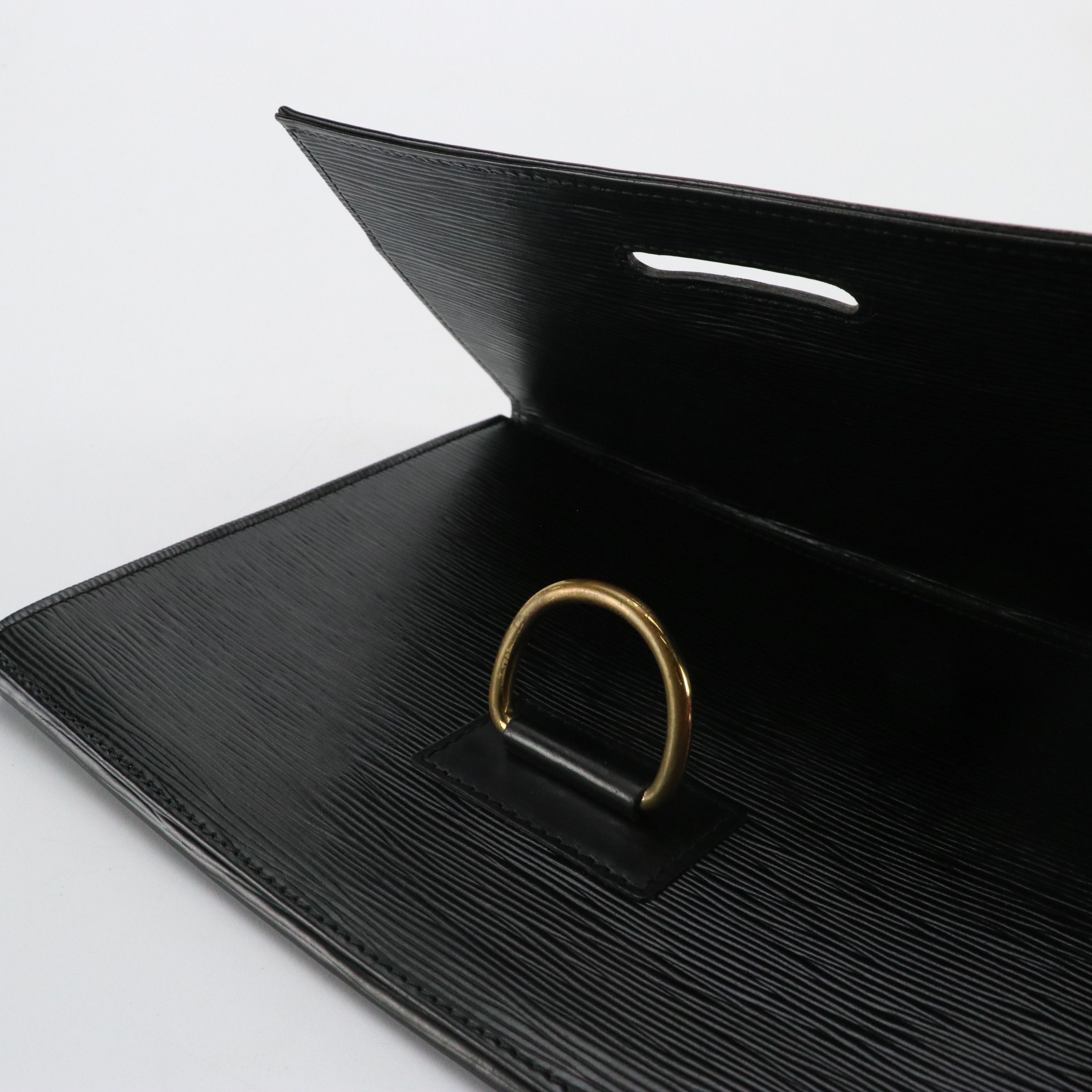 Louis Vuitton Brass D Ring Clutch Bag in Black Epi leather