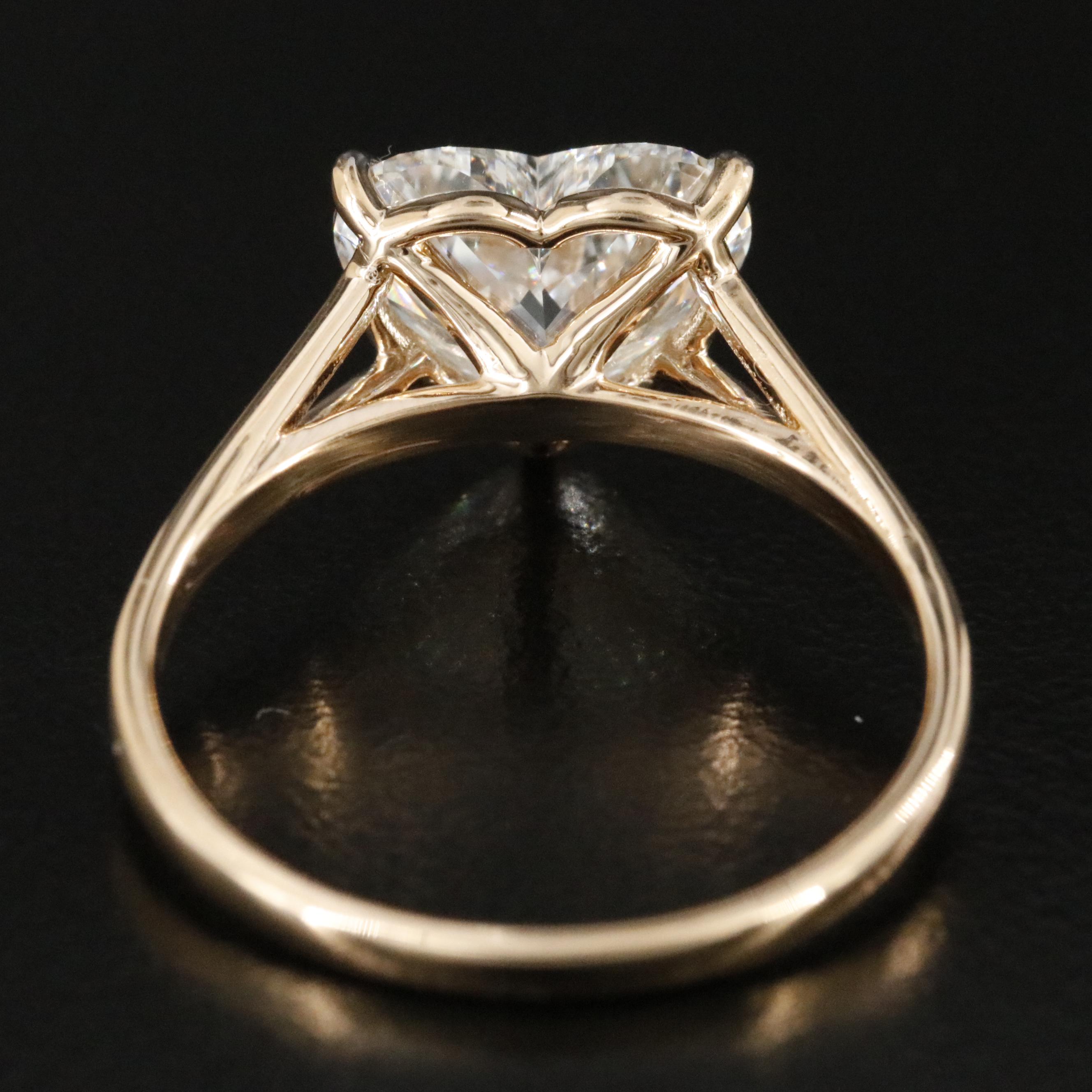 18K 2.90 CT Lab Grown Diamond Solitaire Ring with IGI Report