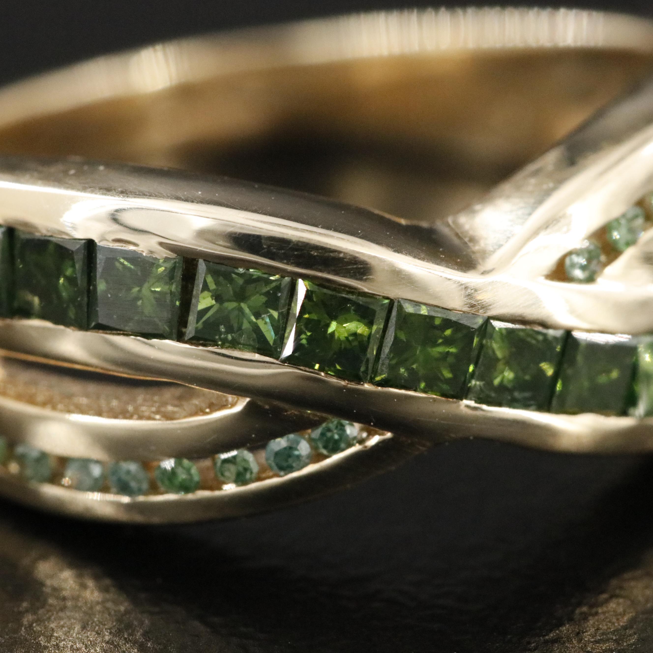 9K 0.76 CTW Fancy Green Diamond Band