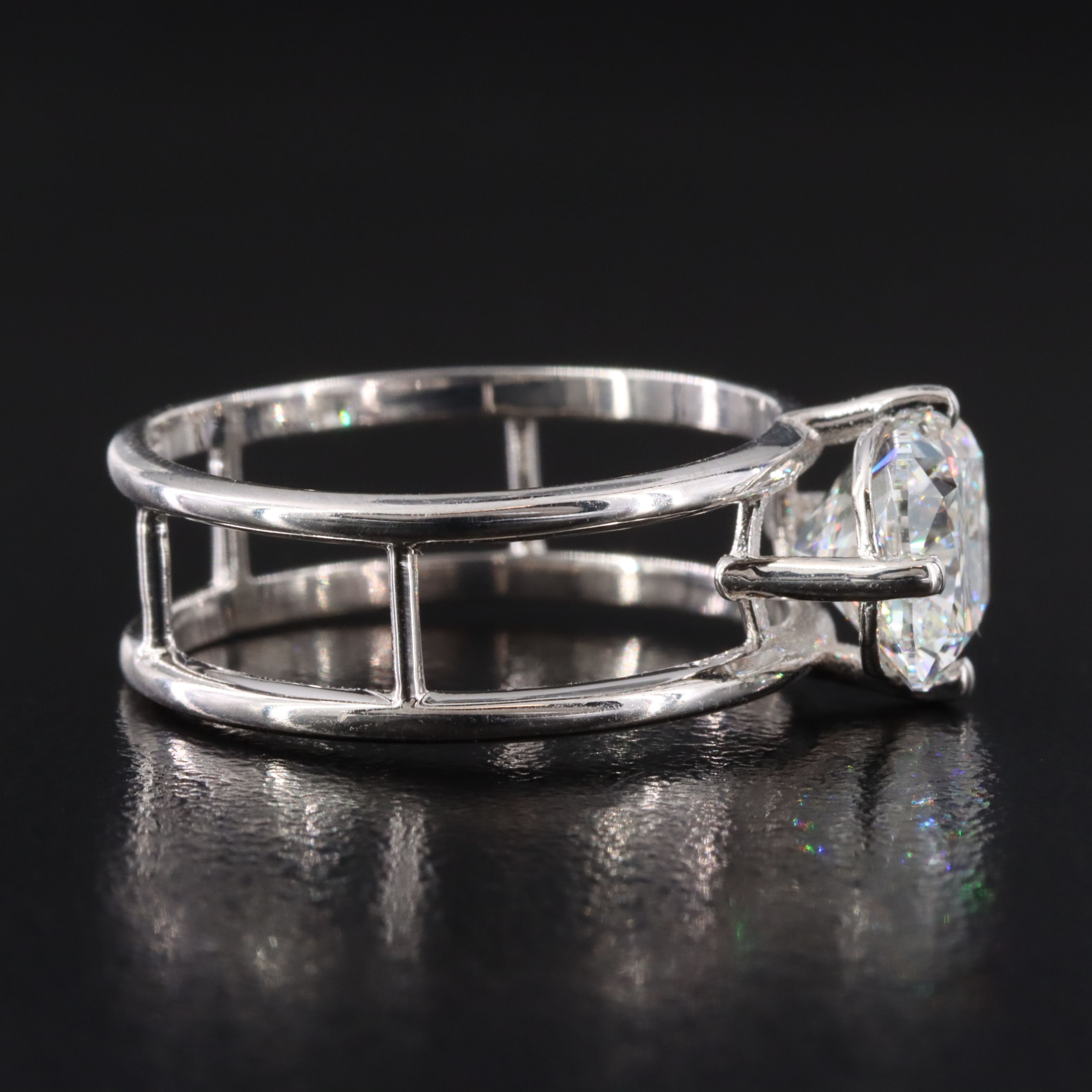 14K 3.05 CT Lab Grown Diamond East-West Solitaire Ring with IGI Report