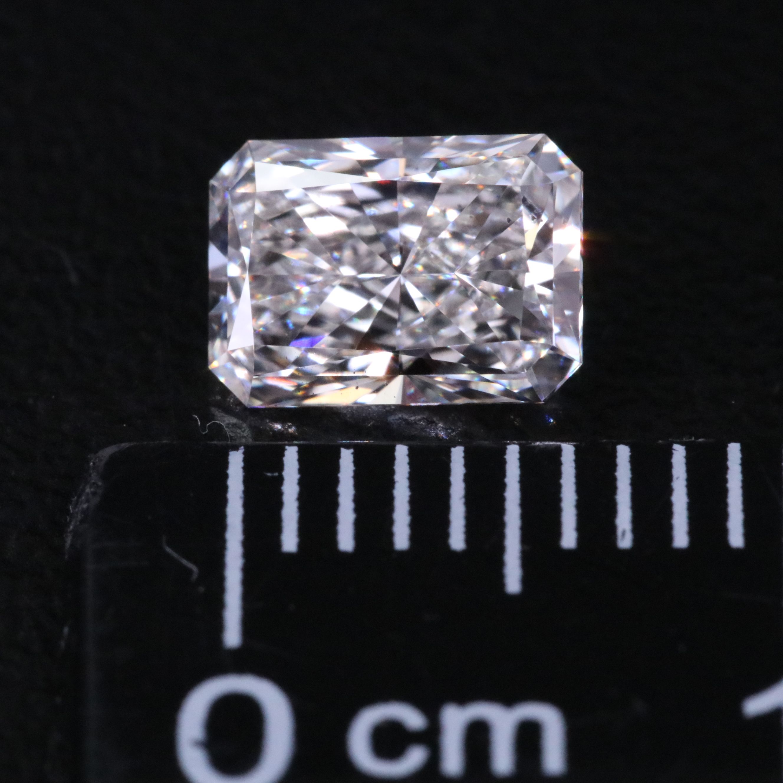 Loose 0.97 CT Lab Grown Diamond with IGI Report