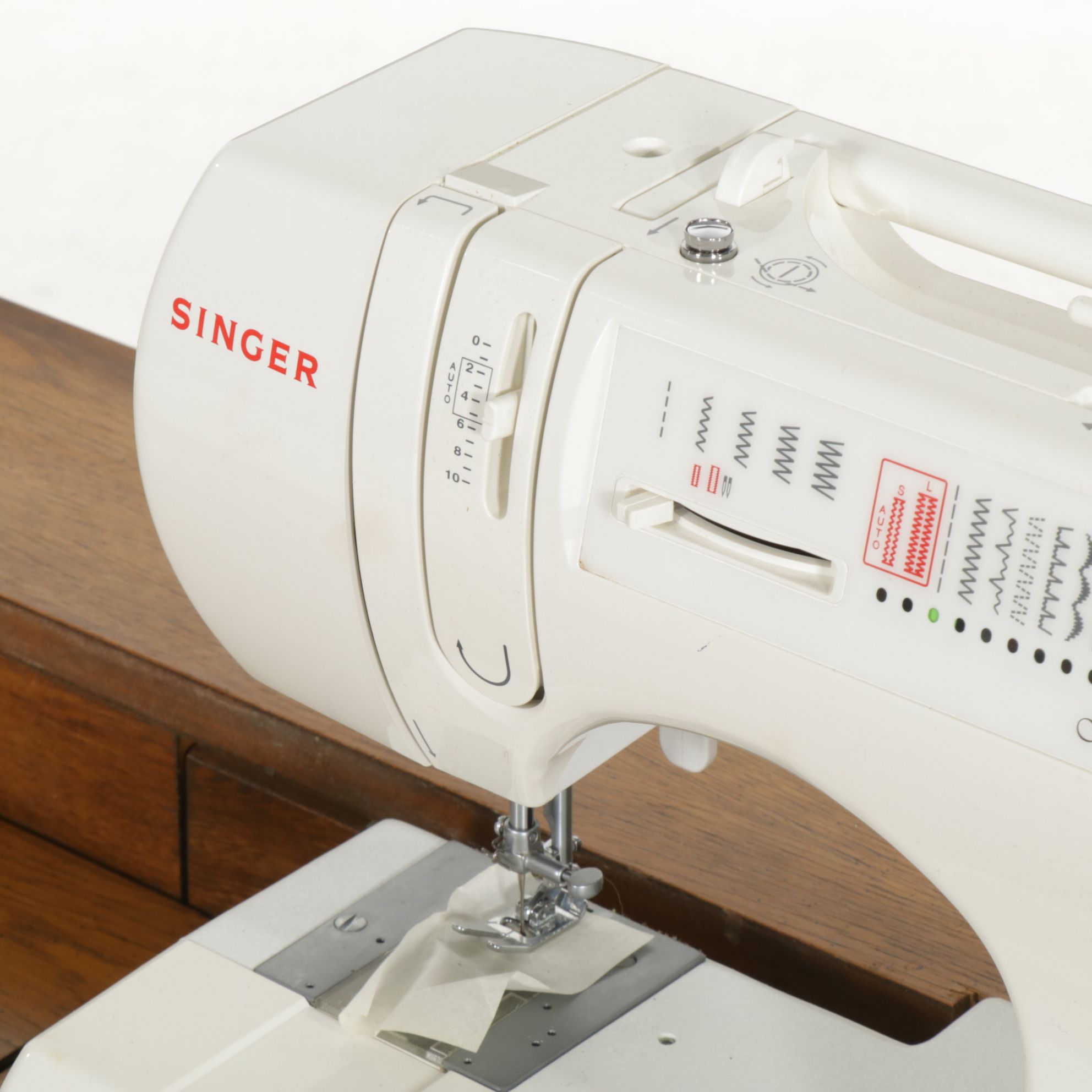 Singer Model 6423 Sewing Machine in Walnut Cabinet with Accessories