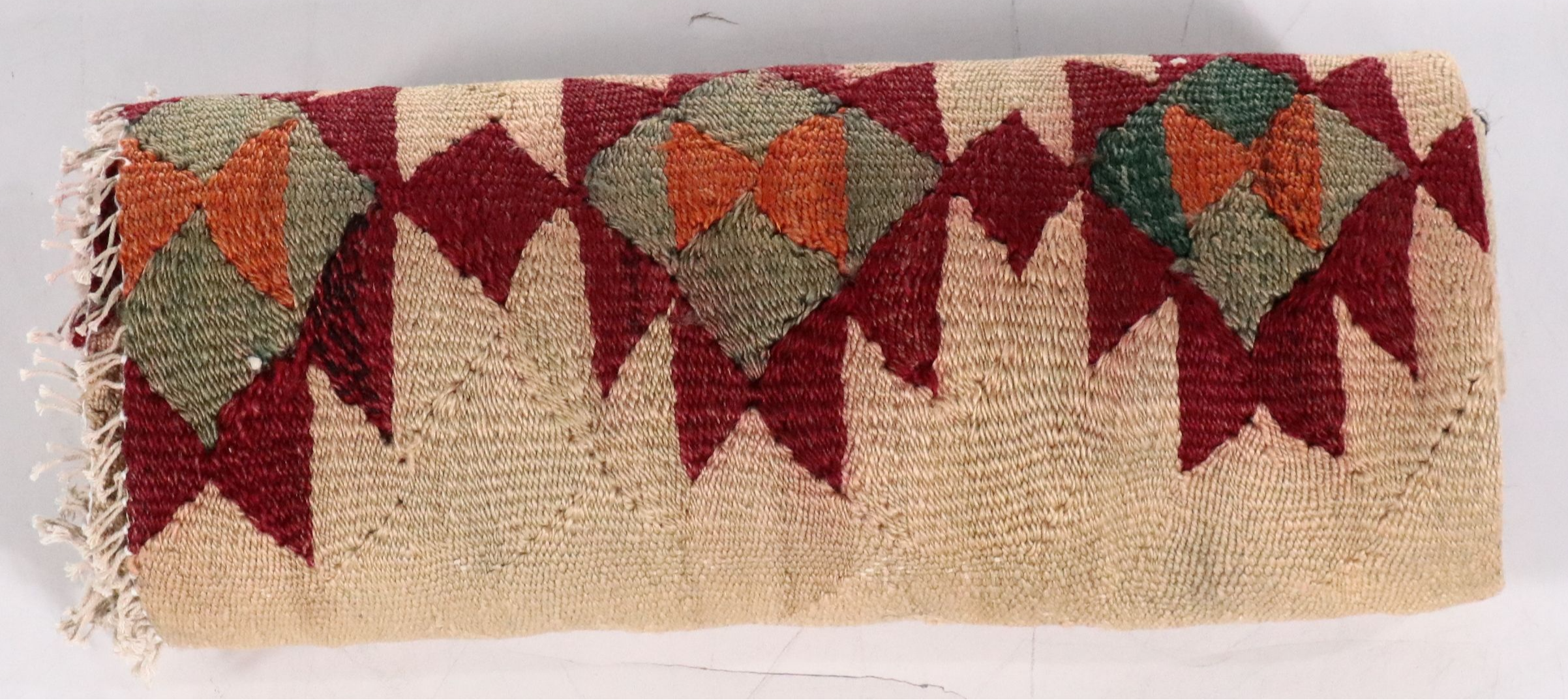 3'11 x 2'10 Handwoven Turkish Kilim Accent Rug Remnant