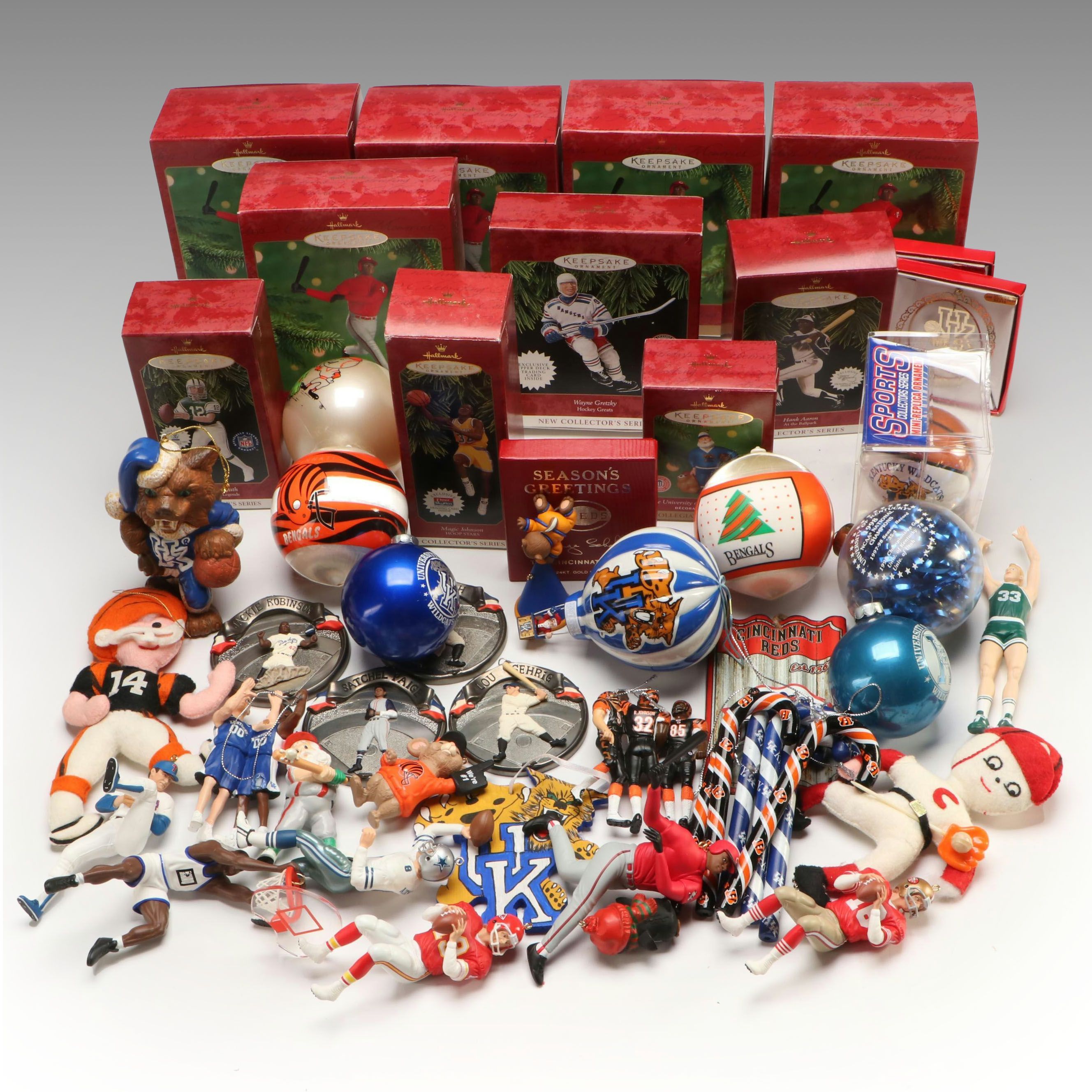 Hallmark Keepsake Ornament "Ken Griffey Jr." with Bengals and More Sports Décor