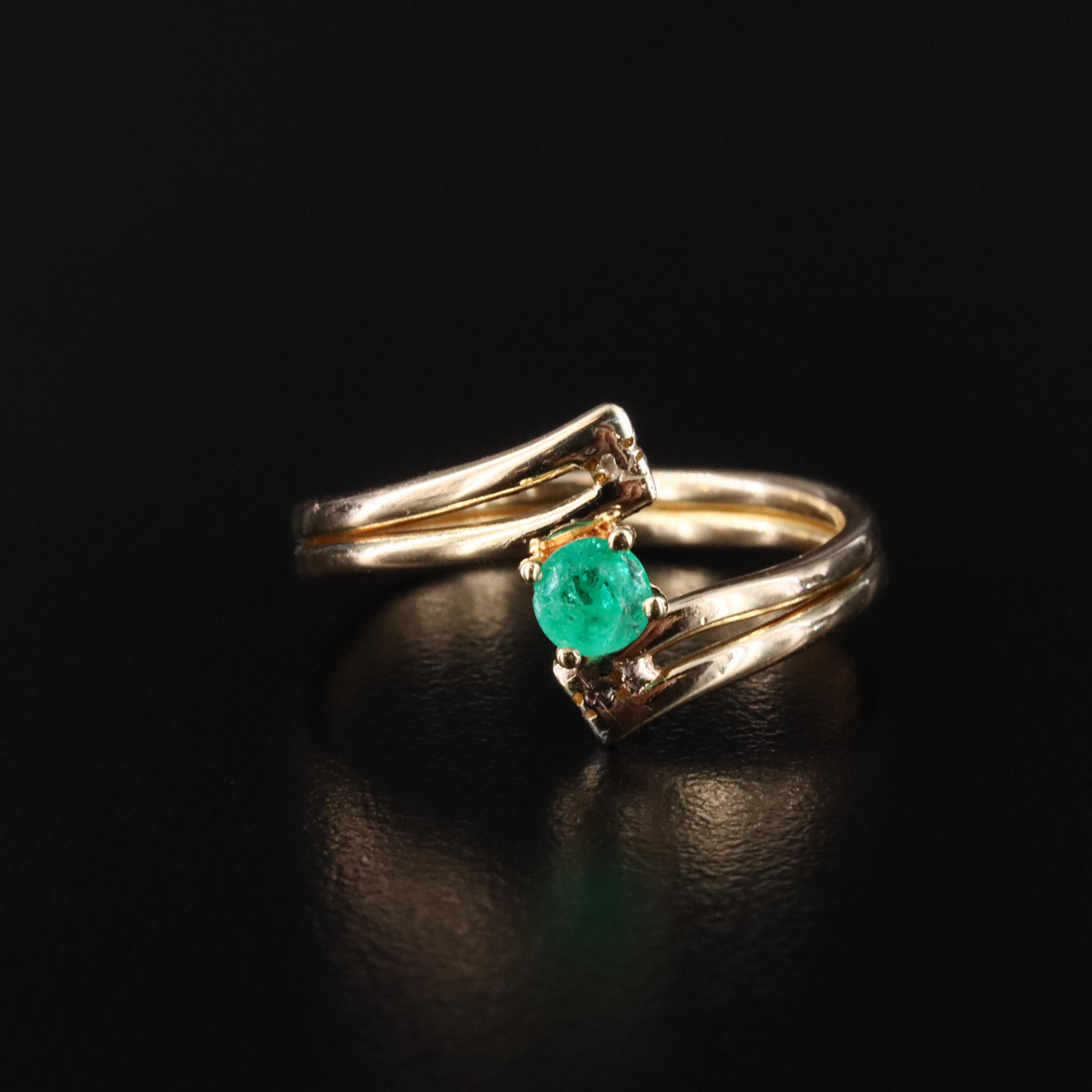 18K Emerald Bypass Ring