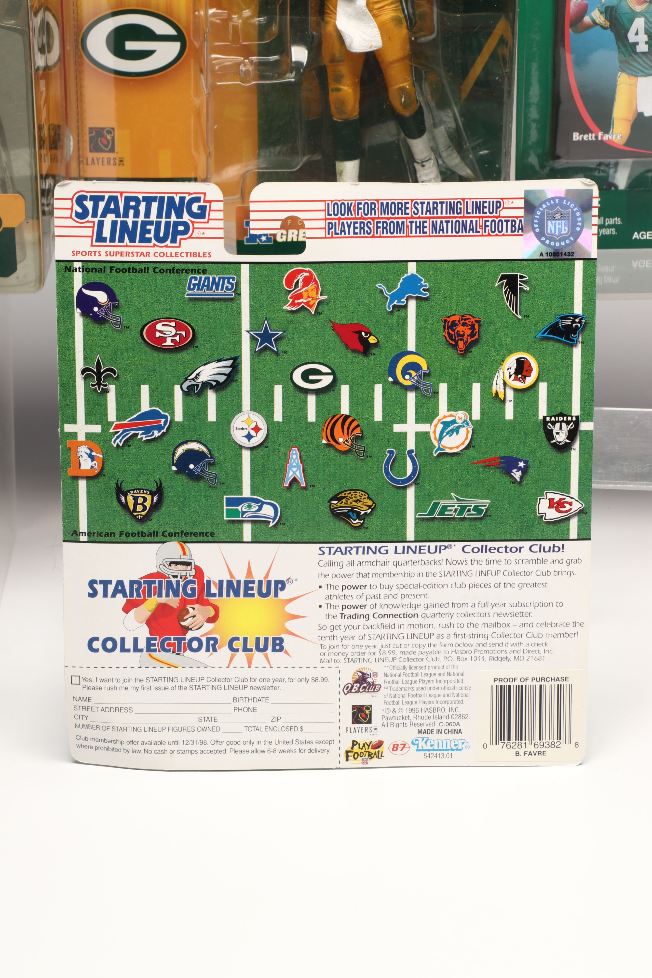 Starting Lineup and NFL Brett Favre, Joe Montana and More Action Figures