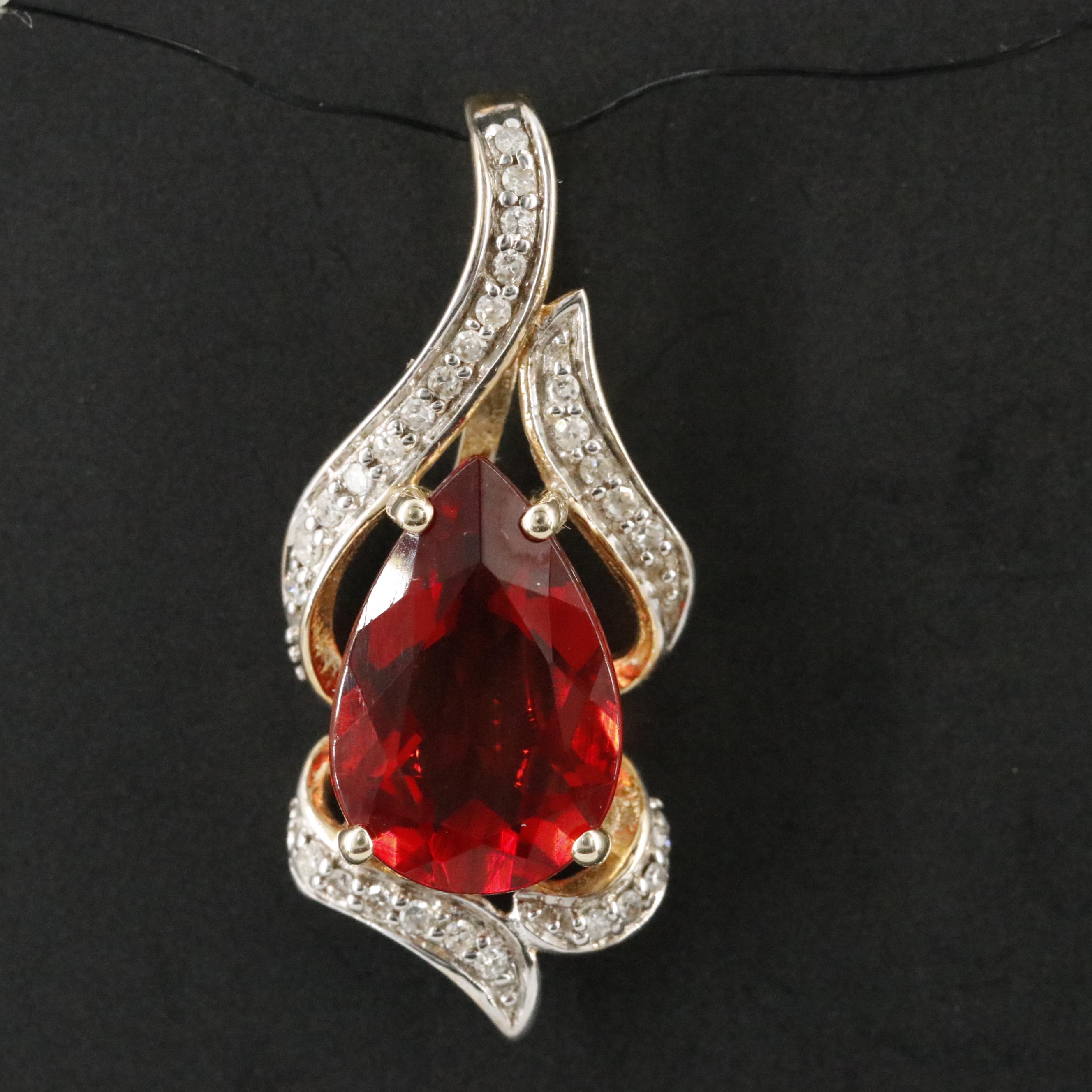 9K Labradorite and Diamond Pendant