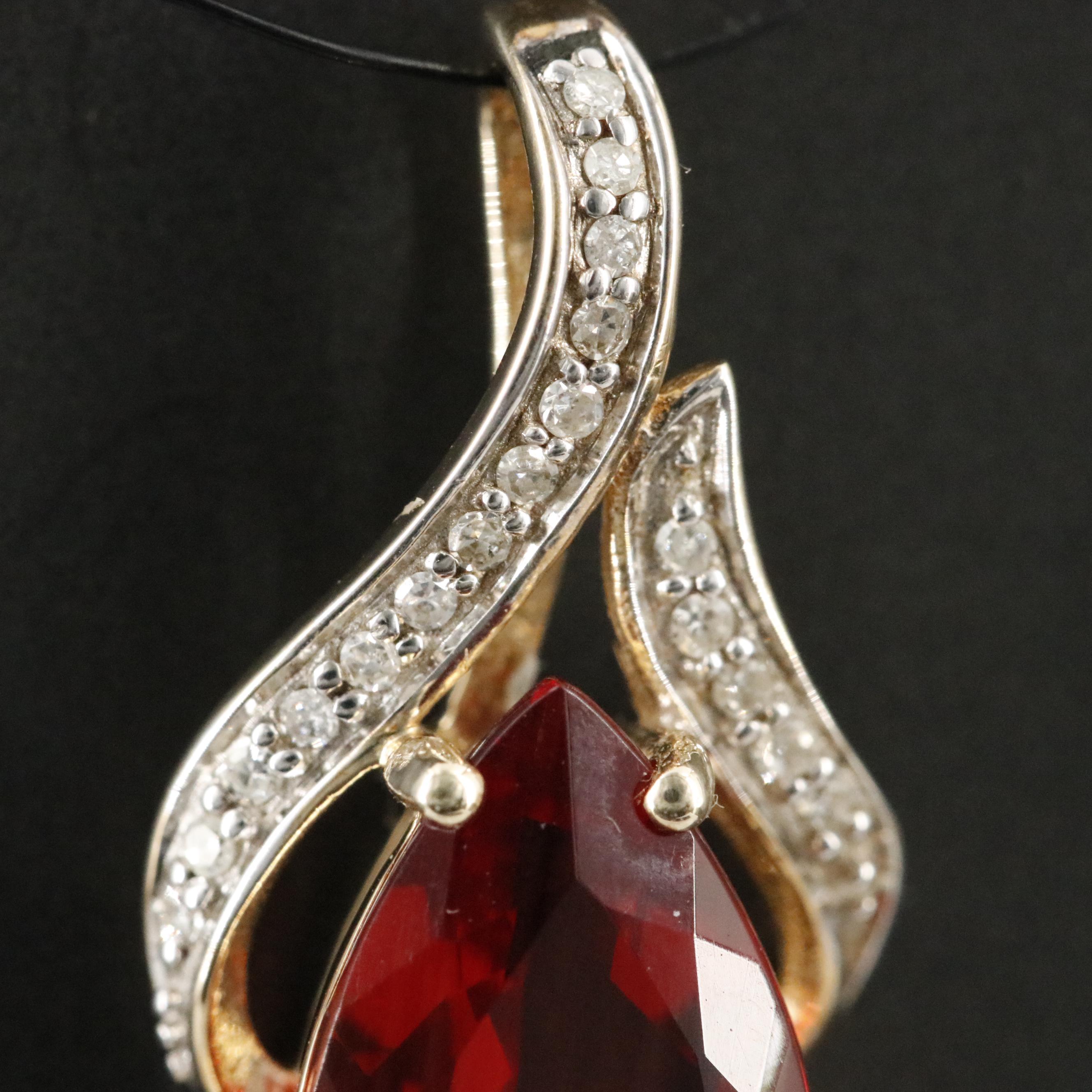 9K Labradorite and Diamond Pendant