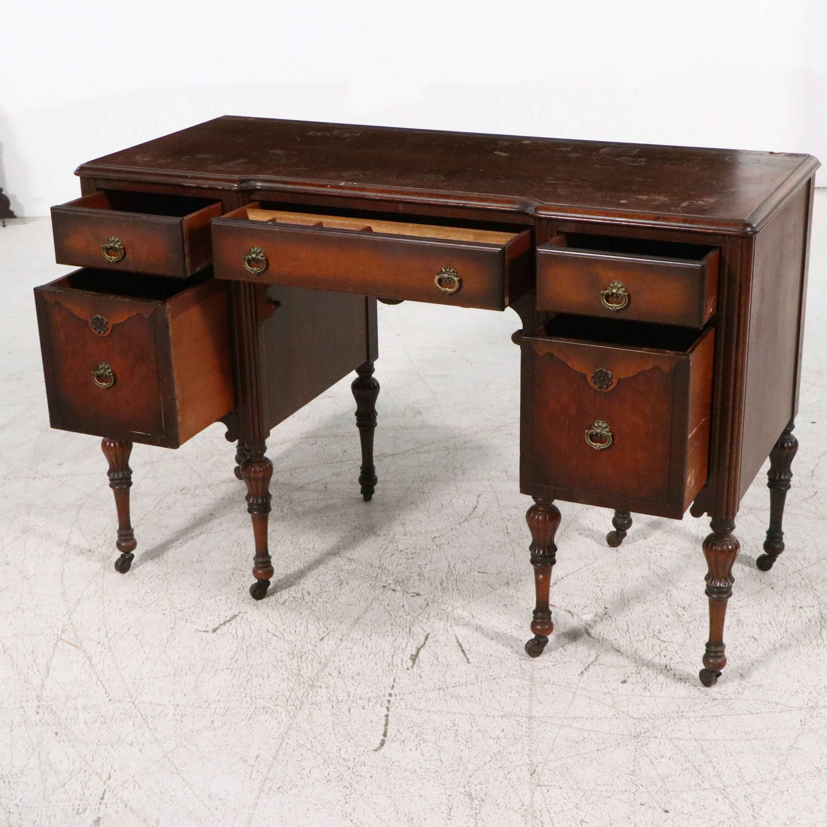 Al. Carlson Mfg. Co. Art Deco Walnut Vanity with Mirror, Early 20th Century