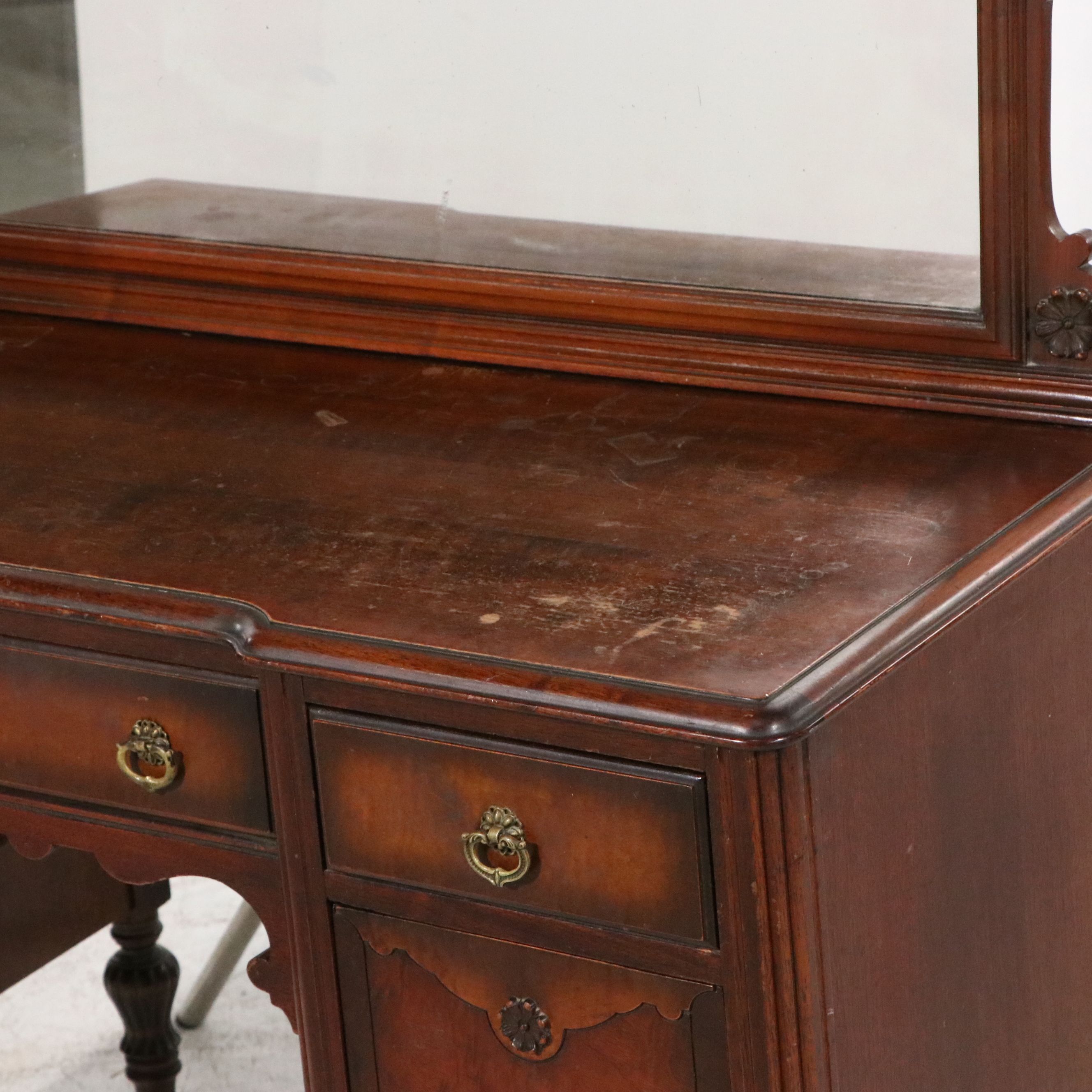 Al. Carlson Mfg. Co. Art Deco Walnut Vanity with Mirror, Early 20th Century