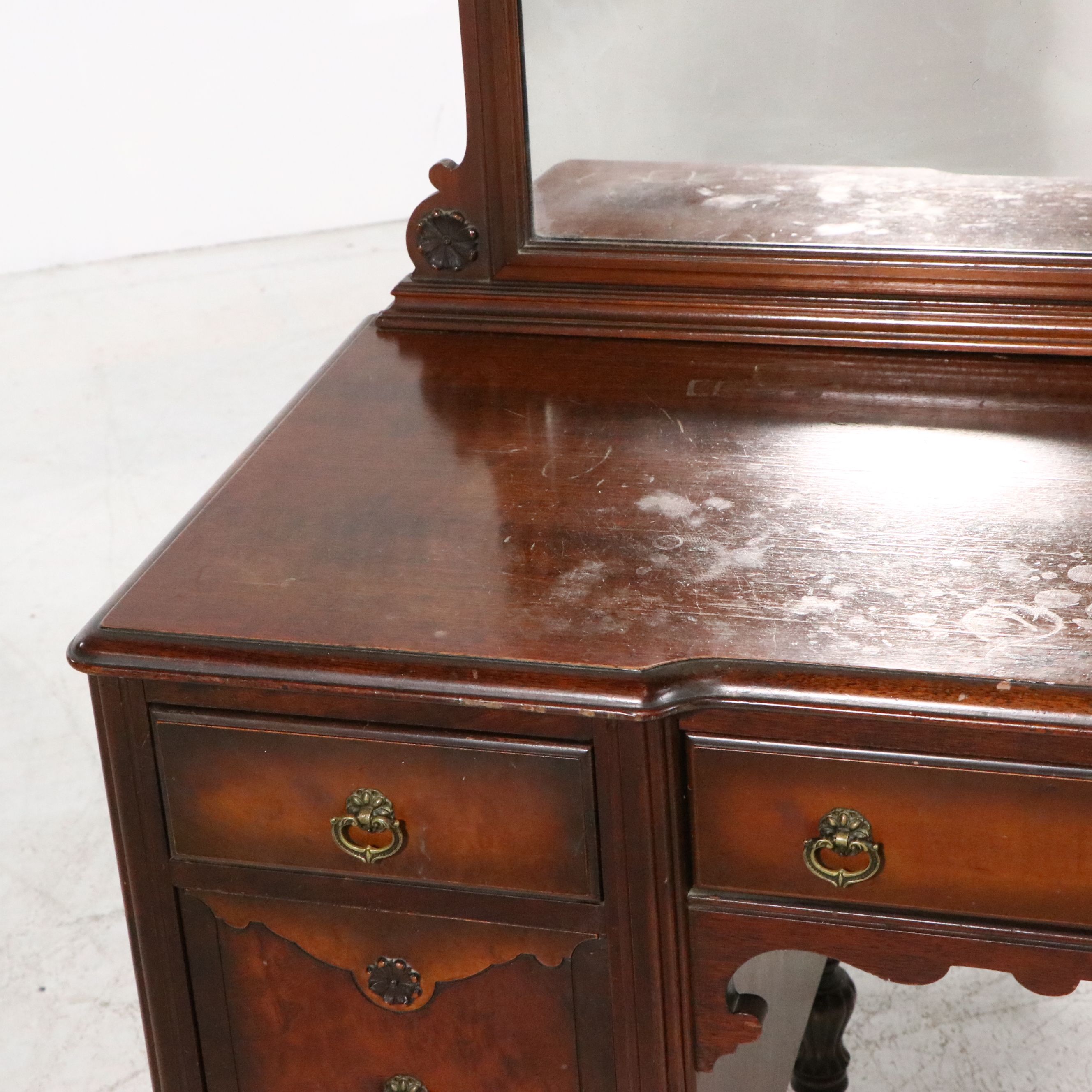 Al. Carlson Mfg. Co. Art Deco Walnut Vanity with Mirror, Early 20th Century