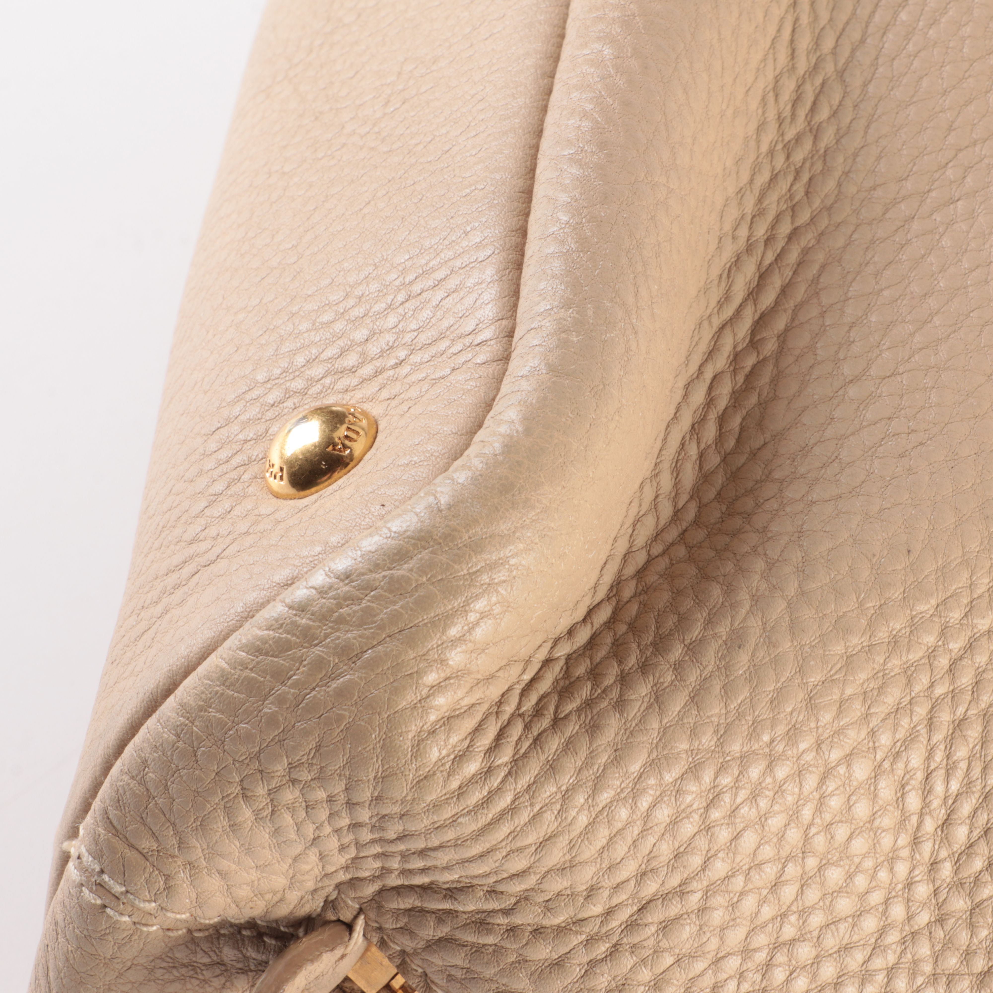 Prada Tote Bag in Beige Vitello Daino Leather