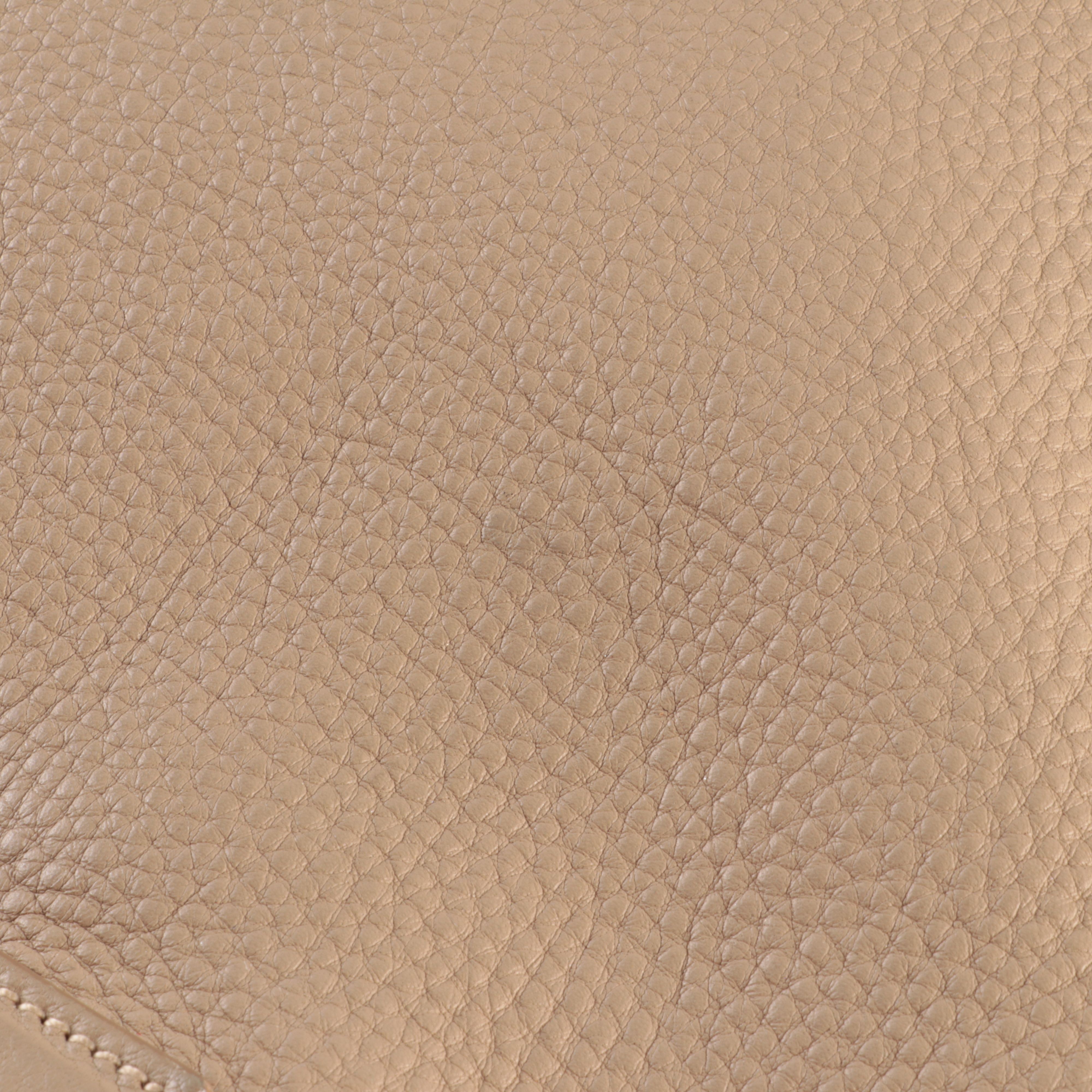 Prada Tote Bag in Beige Vitello Daino Leather