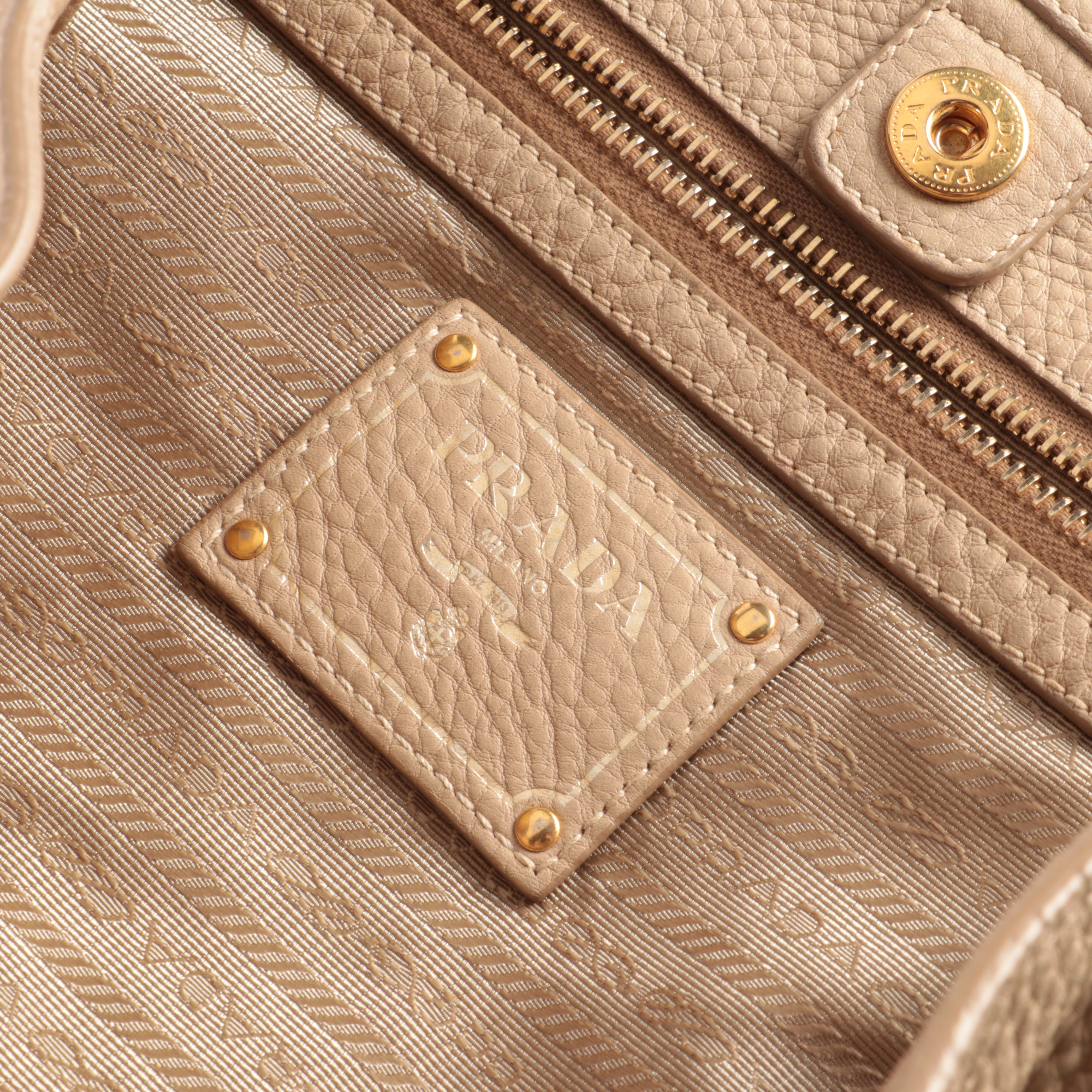 Prada Tote Bag in Beige Vitello Daino Leather