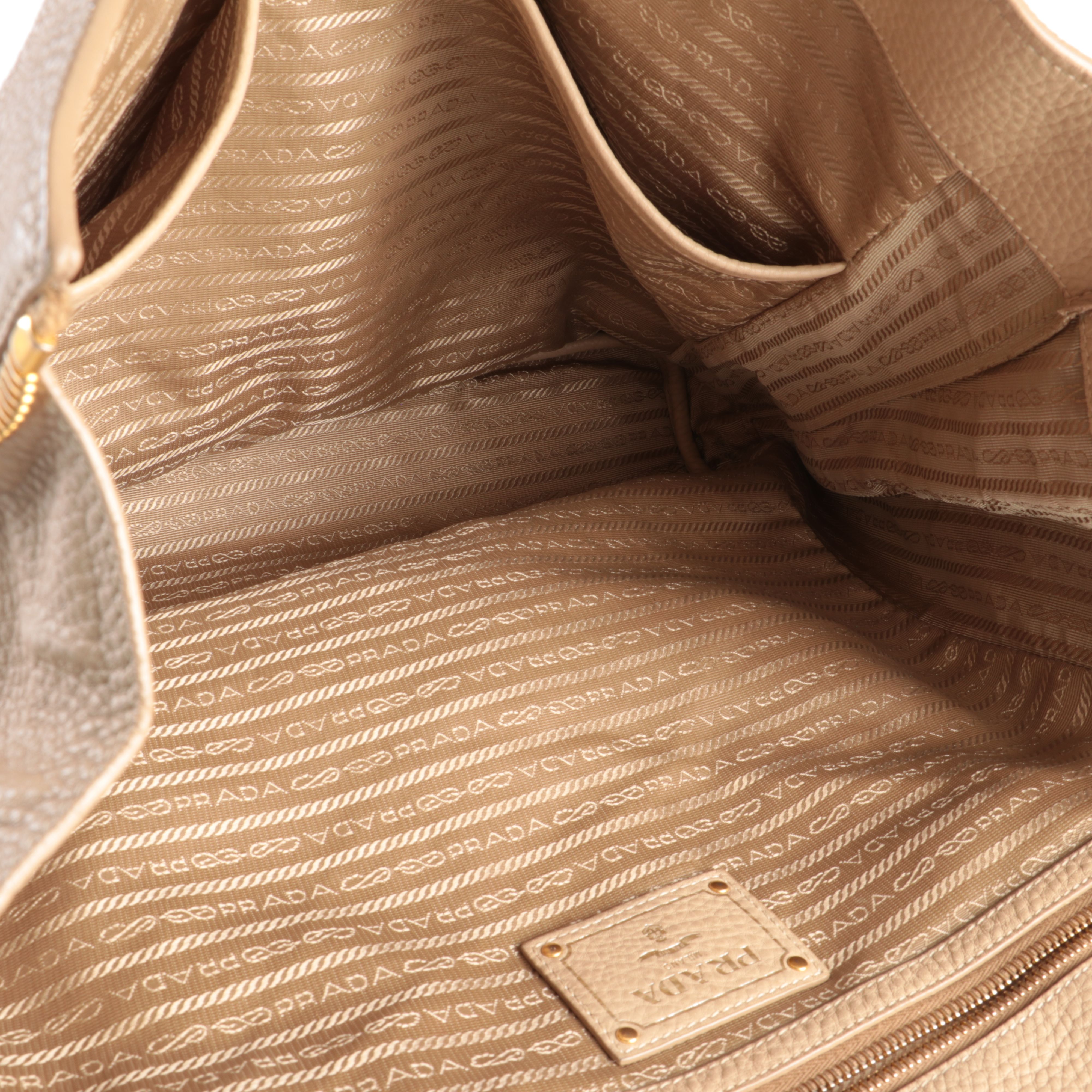 Prada Tote Bag in Beige Vitello Daino Leather