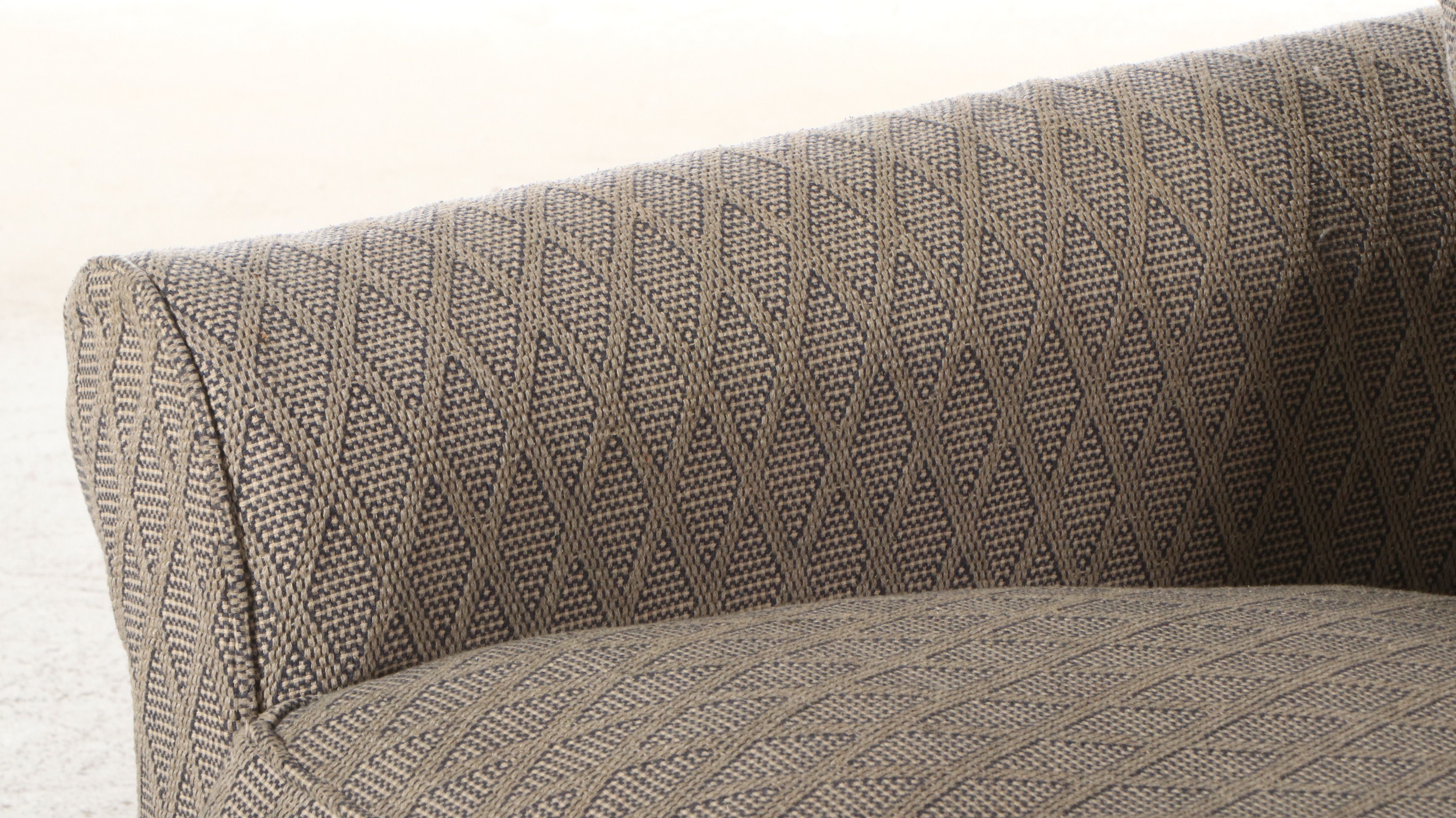 Contemporary Upholstered Club Chair with Accent Pillows