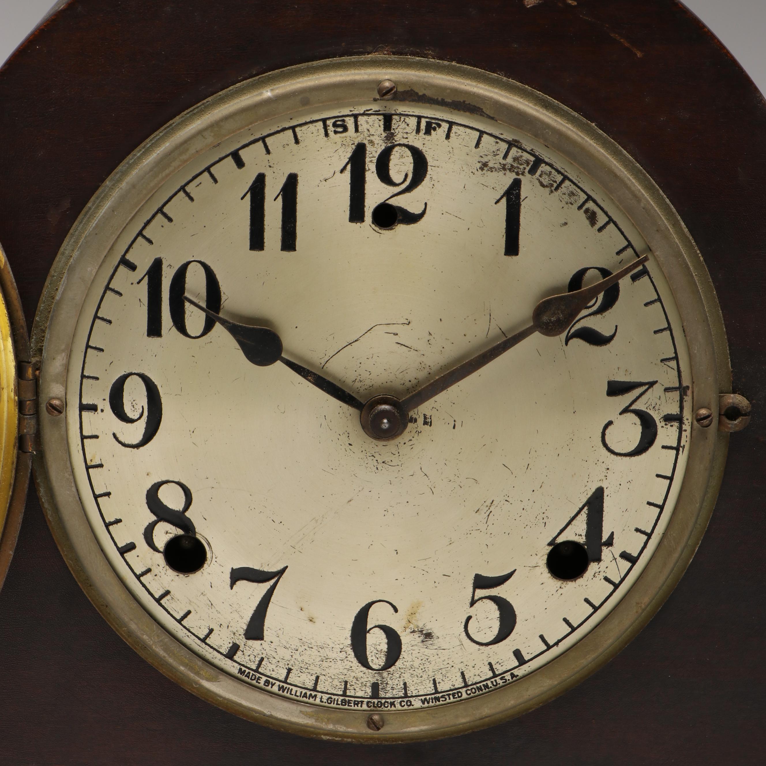 William Gilbert Clock Co. Wooden Mantel Clock