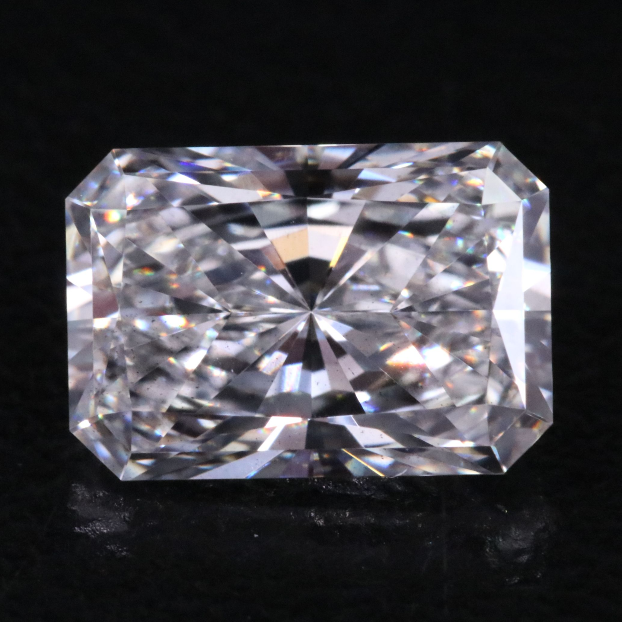 Loose 1.73 CT Lab Grown Diamond with IGI Report