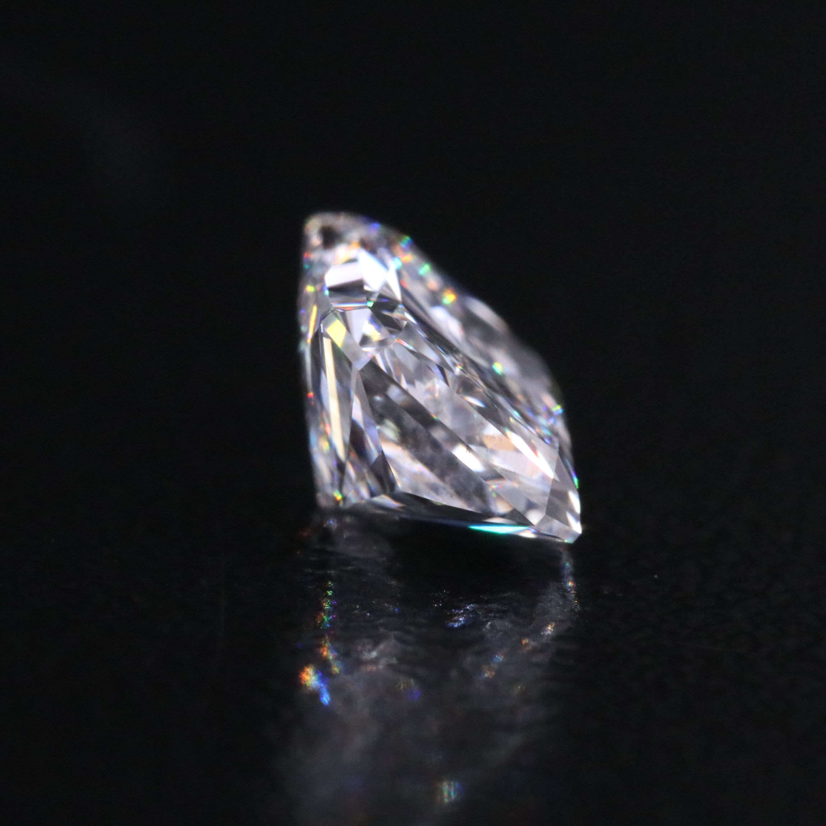 Loose 1.73 CT Lab Grown Diamond with IGI Report