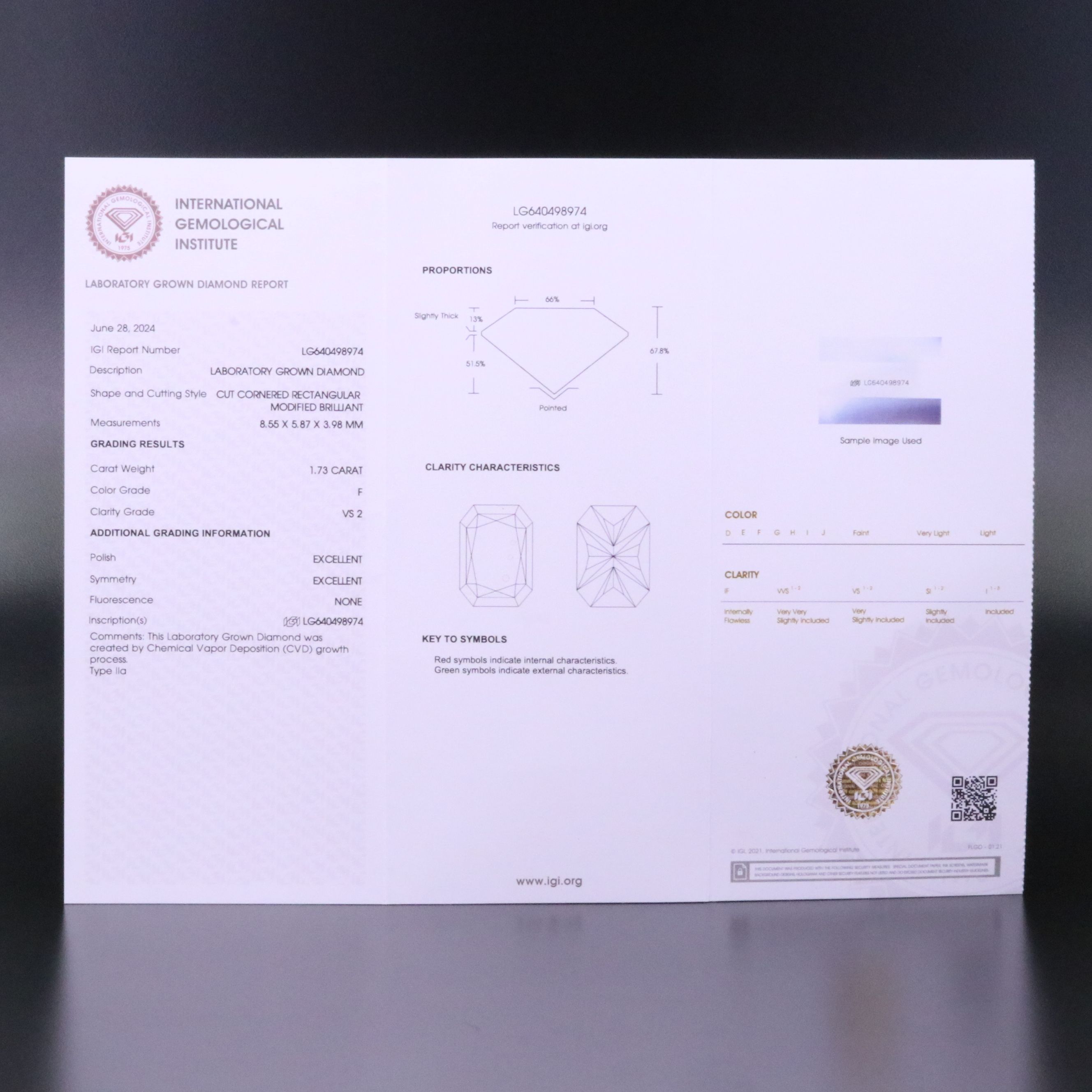 Loose 1.73 CT Lab Grown Diamond with IGI Report