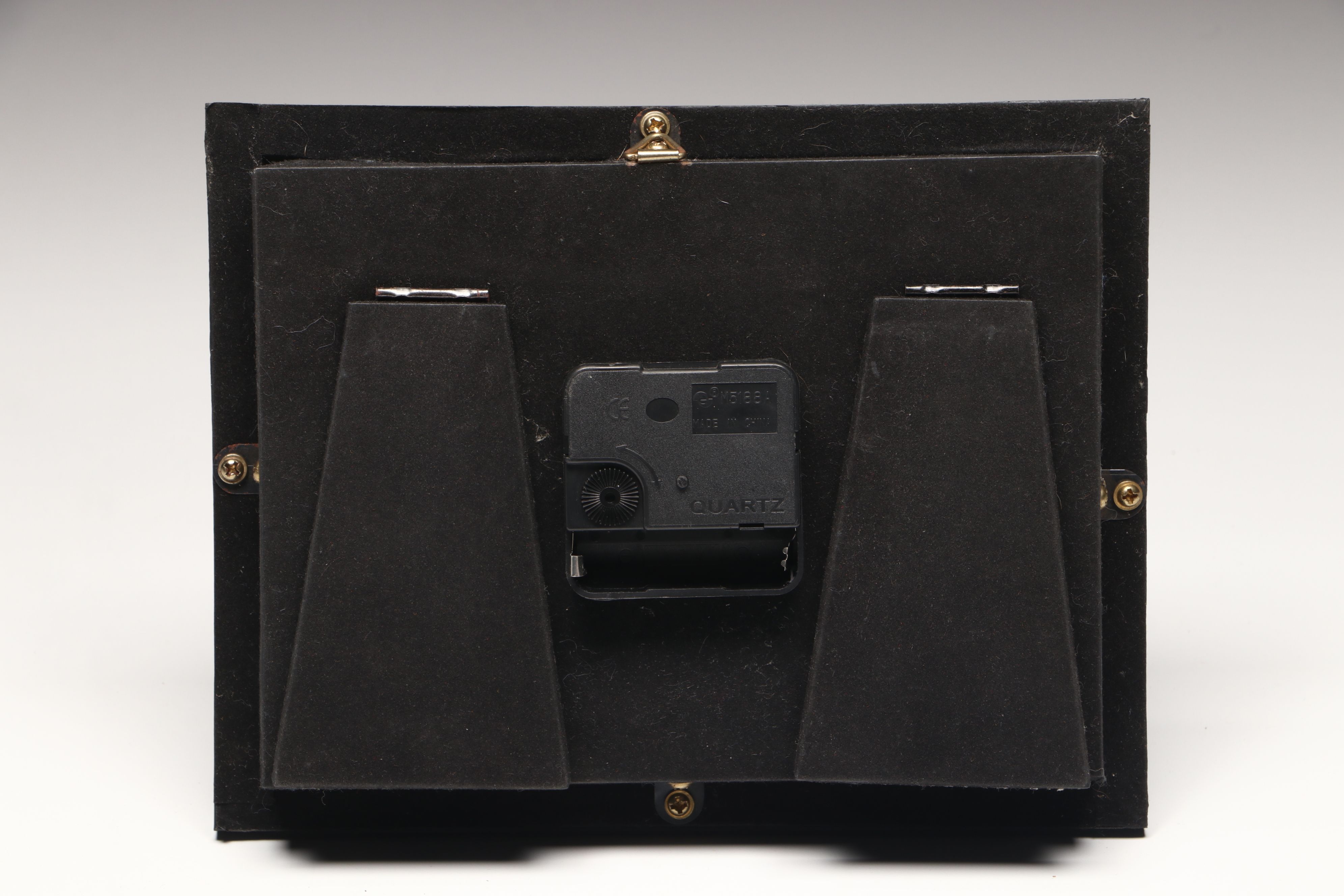 Australia Gold Plate Lacquer Frame Table Clock