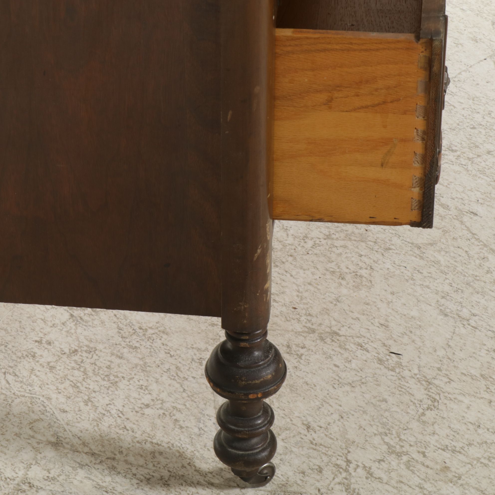 Mahogany Chest of Drawers, Early 20th Century