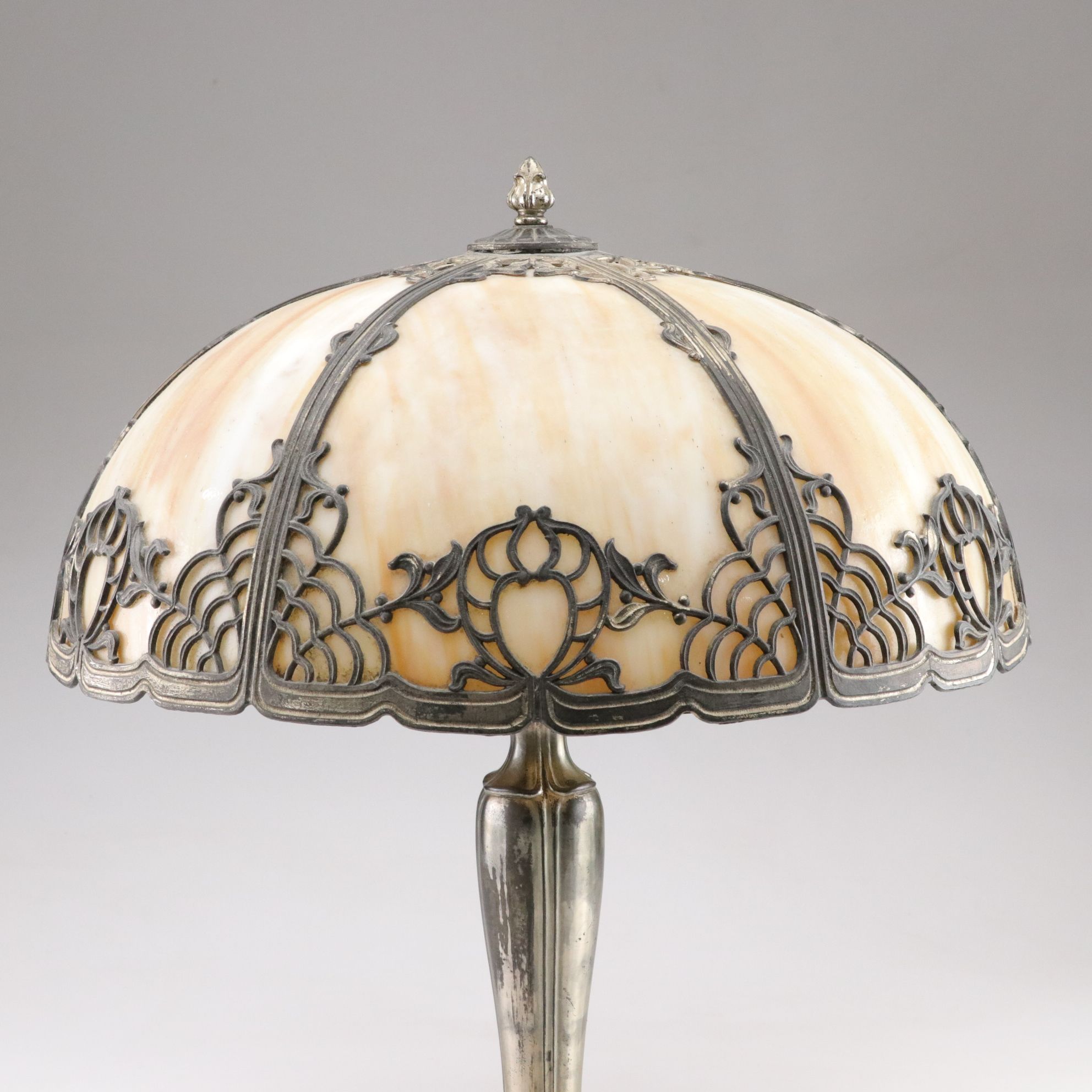 Arts and Crafts Style Lamp with Bent Panel Slag Glass and Filigree Overlay Shade