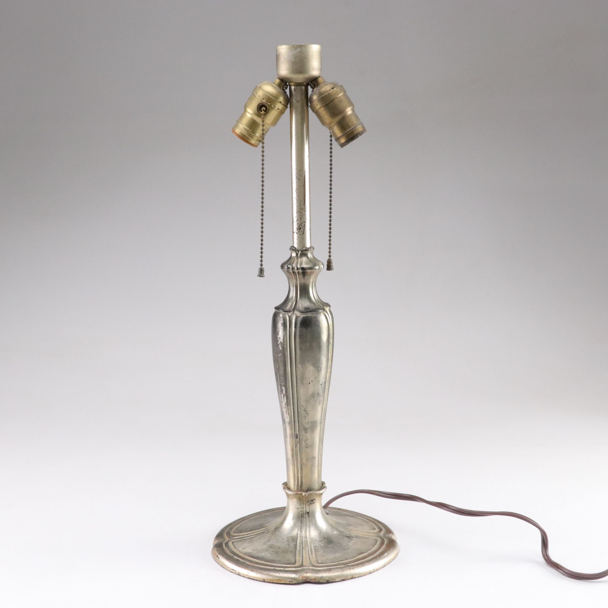 Arts and Crafts Style Lamp with Bent Panel Slag Glass and Filigree Overlay Shade