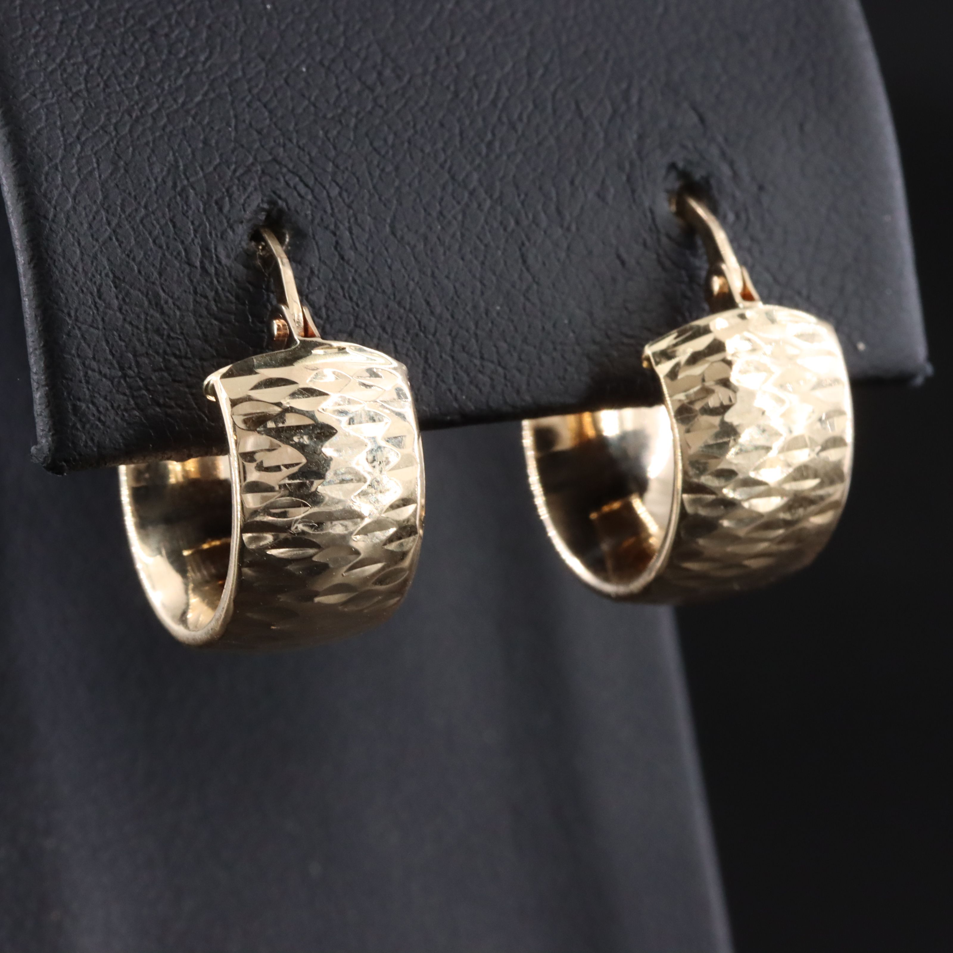 14K Huggie Hoop Earrings with Diamond-Cut Details