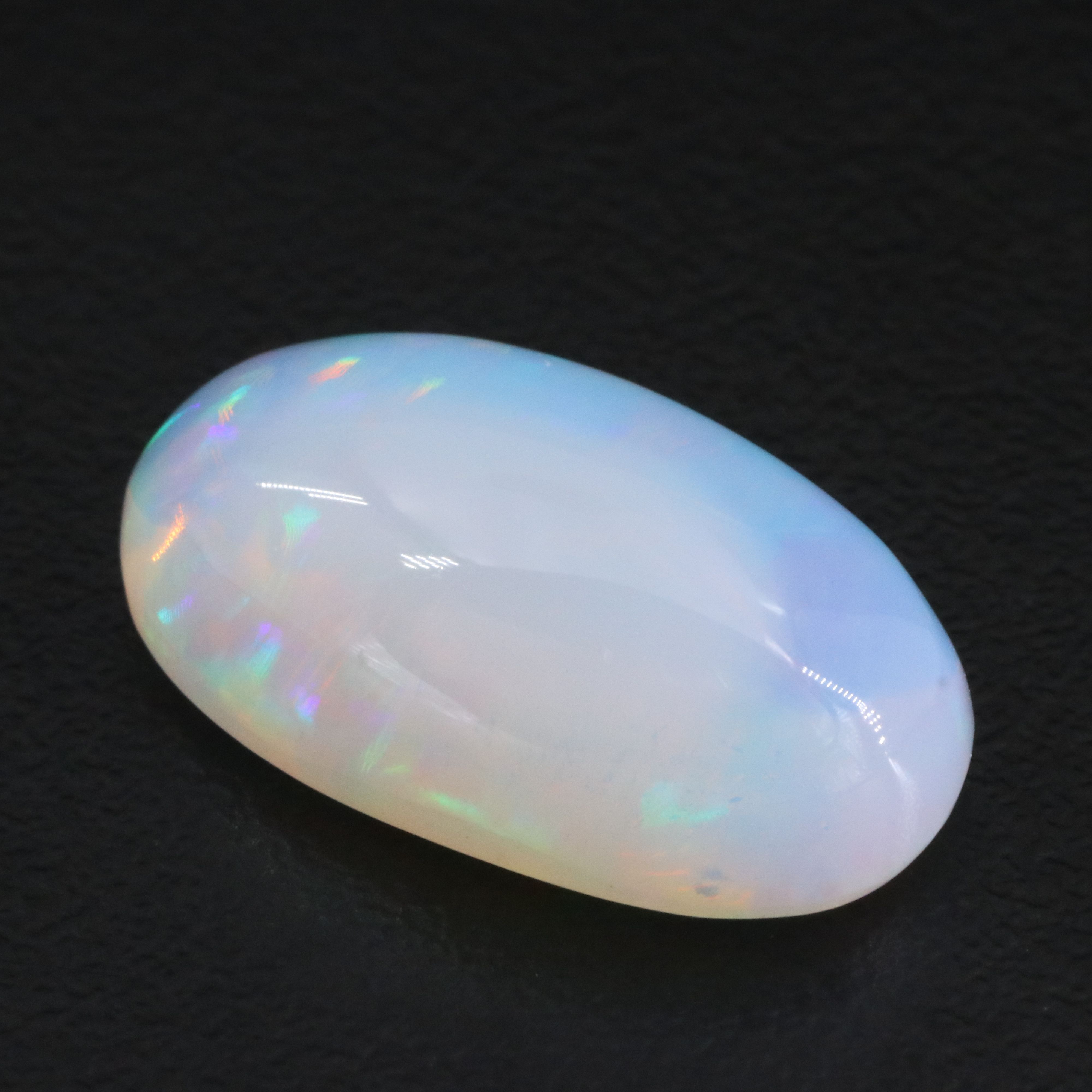 Loose 8.86 CT Opal