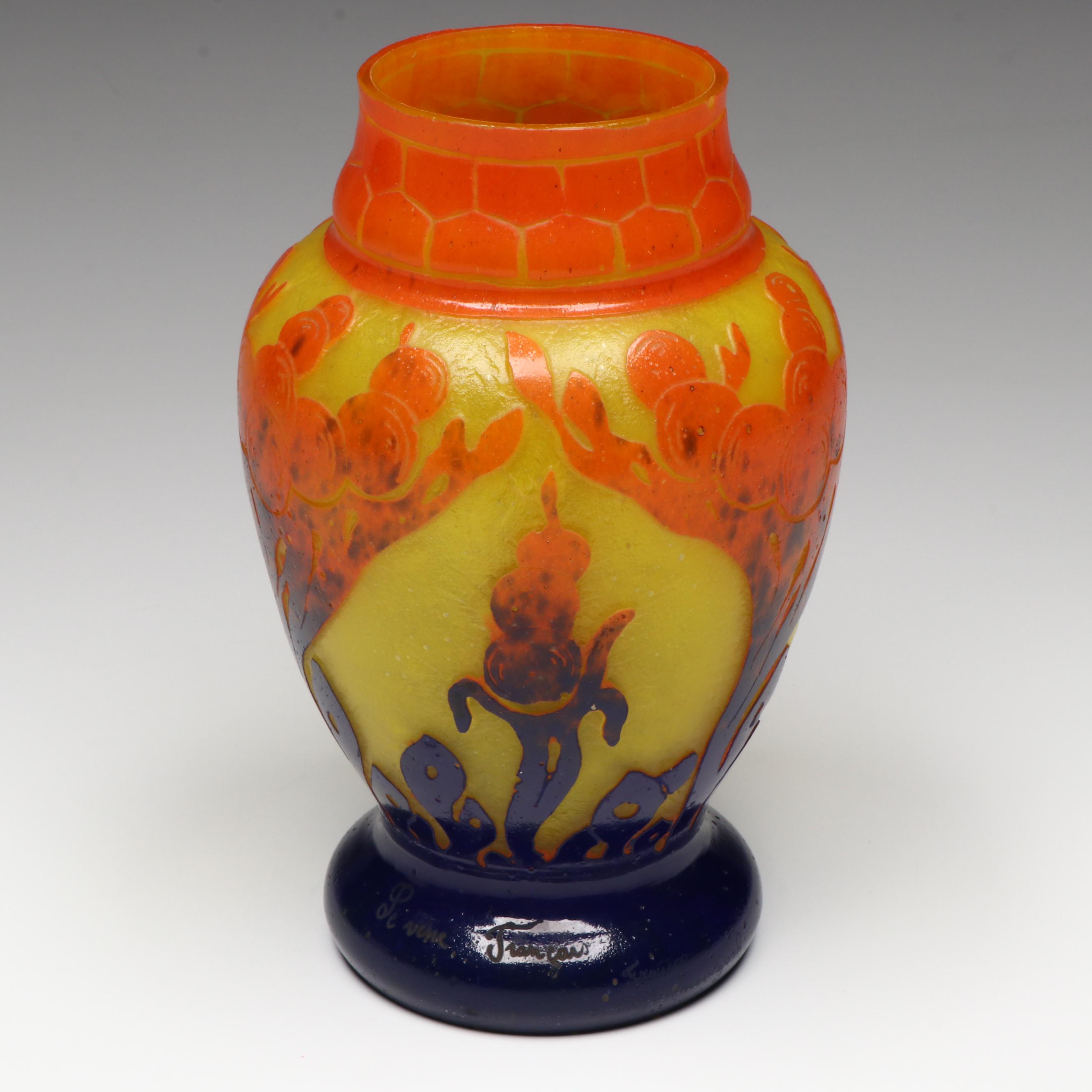 Schneider Le Verre Français Cameo Glass Vase, Early 20th Century