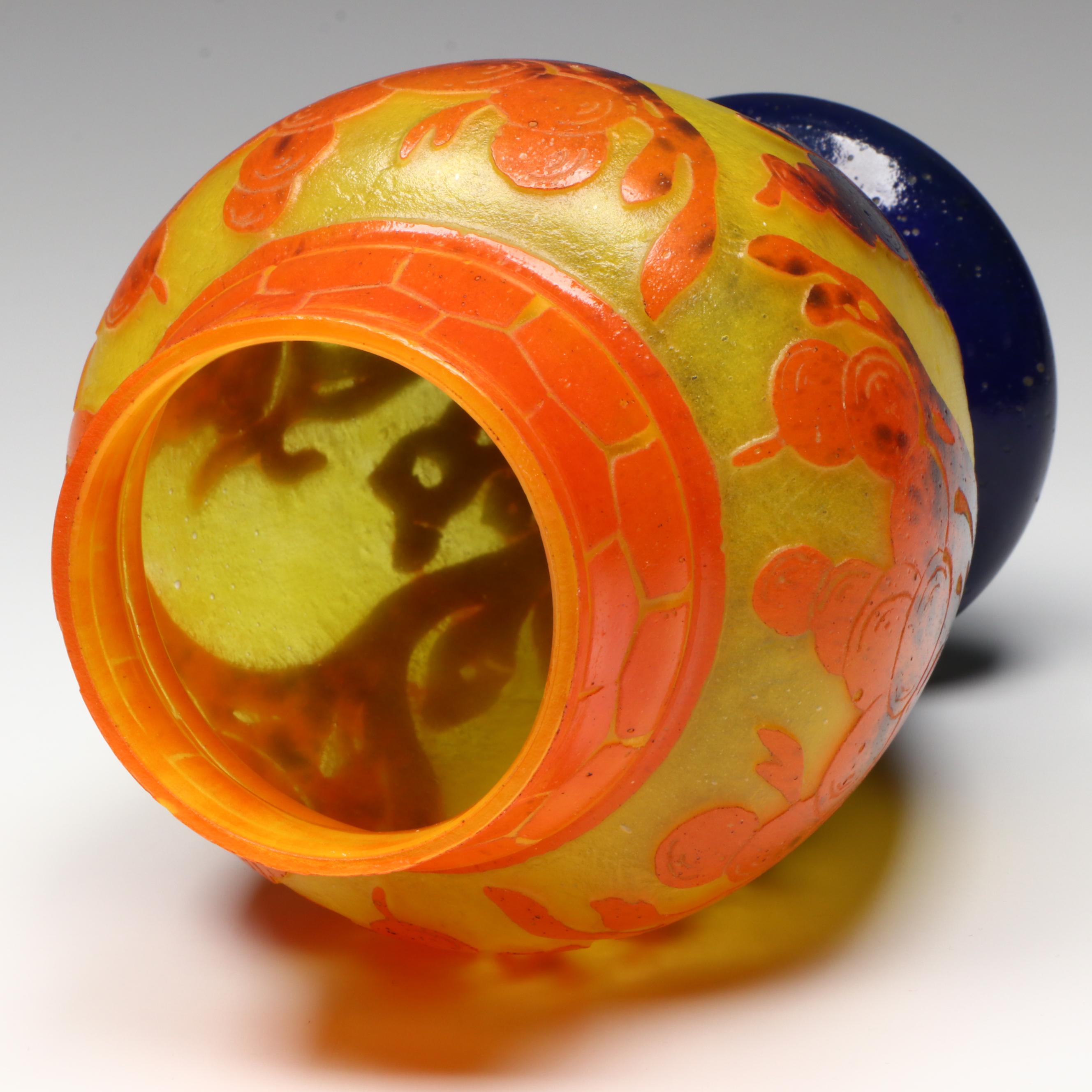 Schneider Le Verre Français Cameo Glass Vase, Early 20th Century